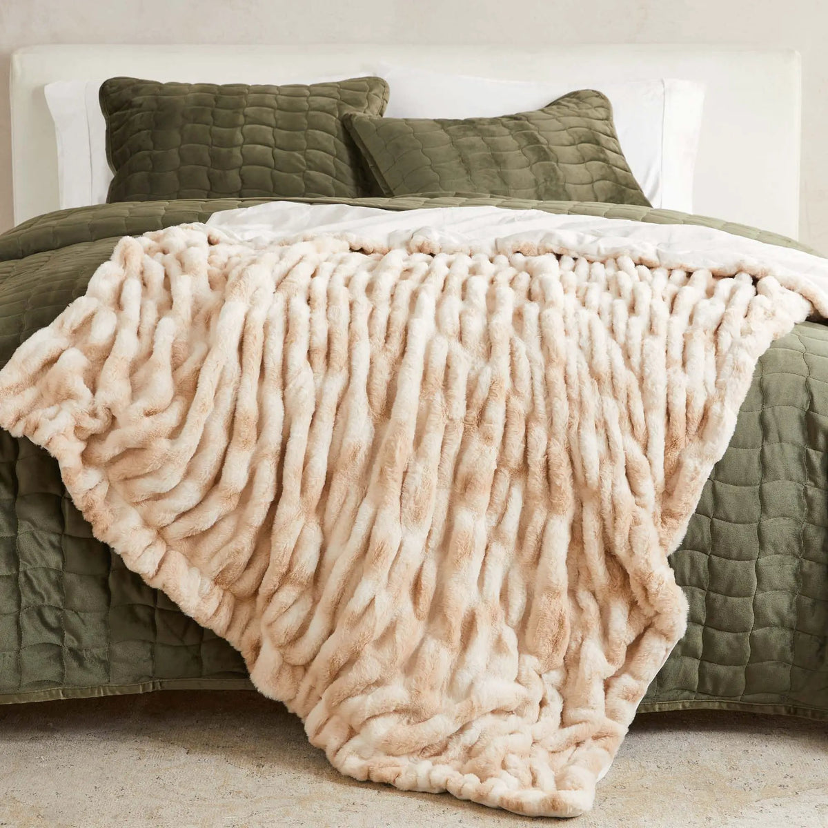 Ruched Faux Fur Throw Blanket - Alondra Collection from PriceLows™