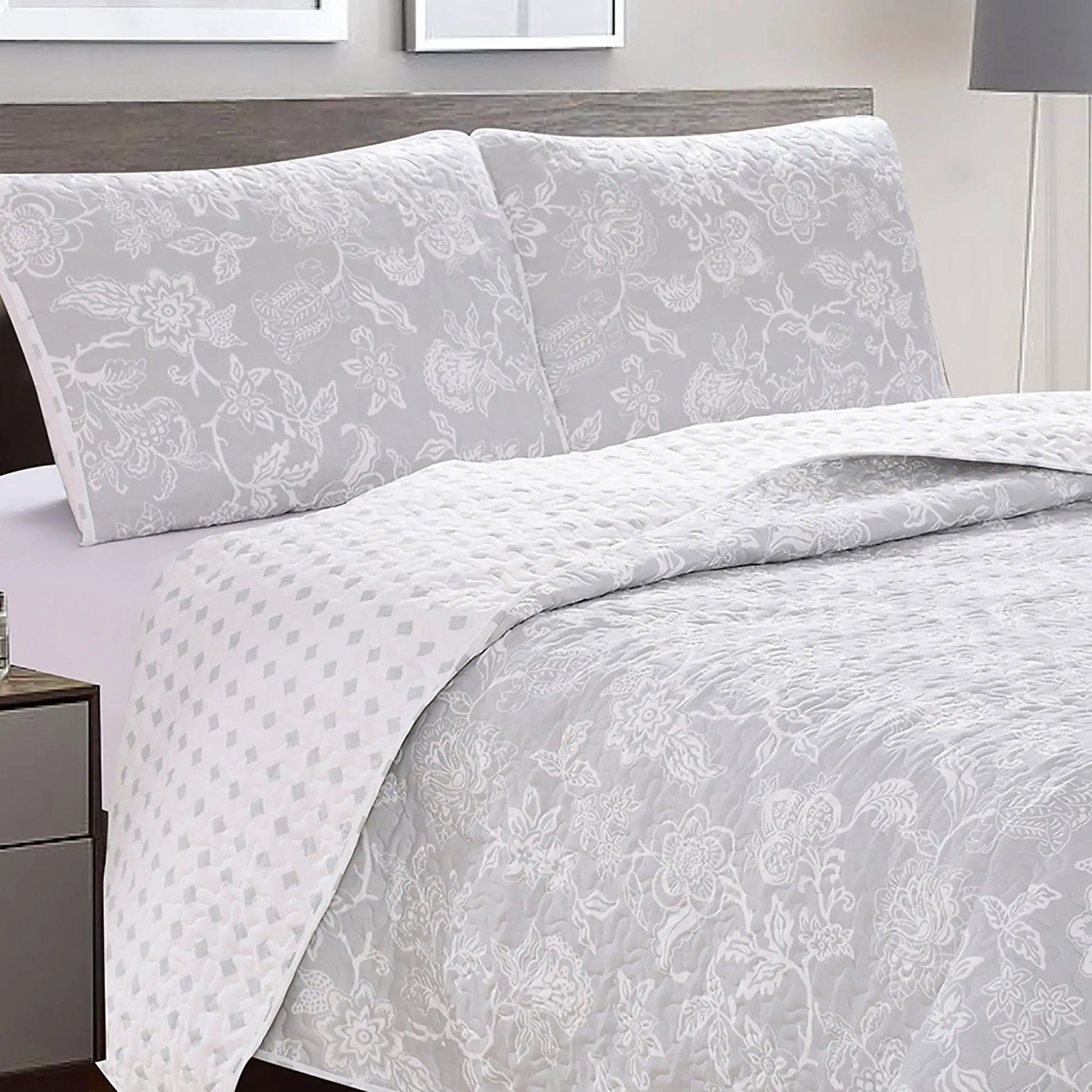 Floral Quilt - Emma Collection from PriceLows™