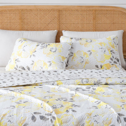 Floral Quilt Set - Helene Collection from PriceLows™