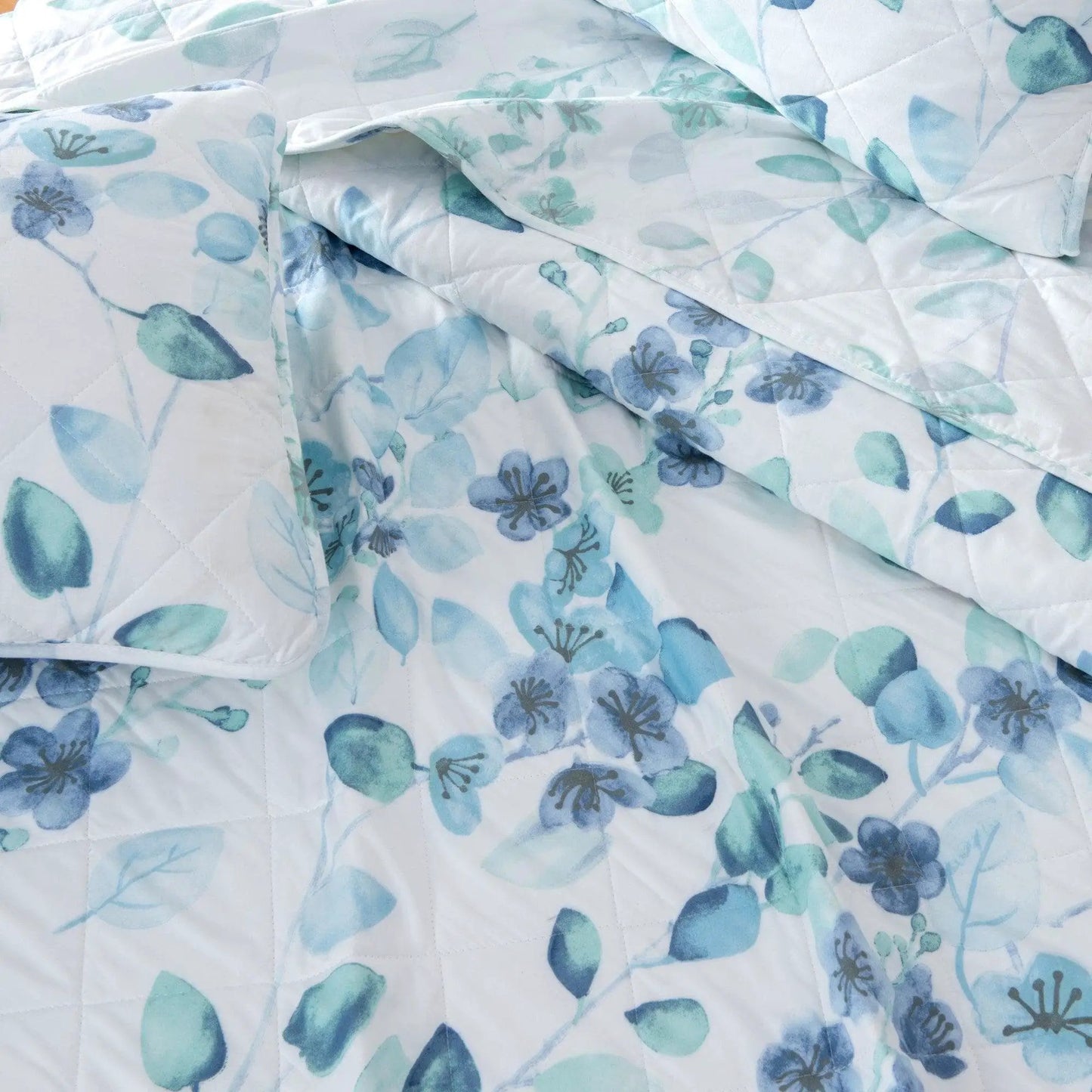 Floral Quilt Set - Miranda Collection from PriceLows™
