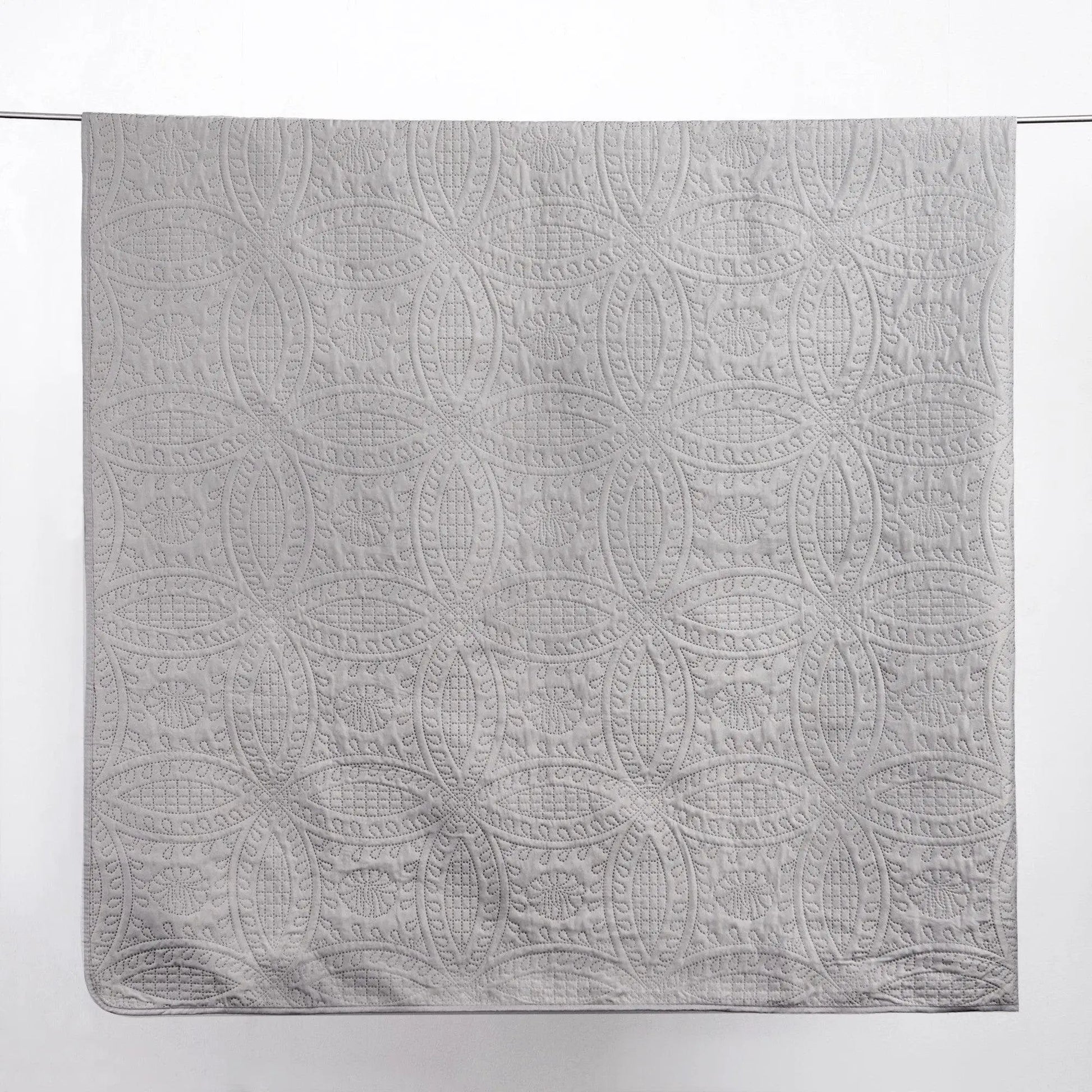 Oversized Medallion Quilt Set - Clara Collection from PriceLows™