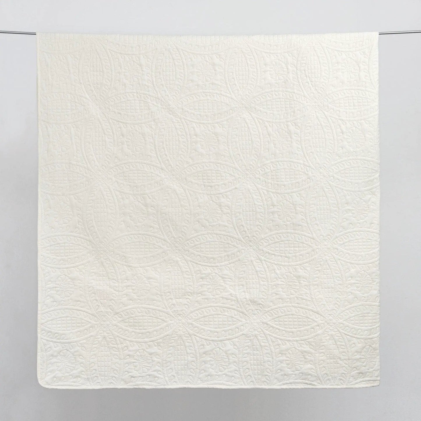 Oversized Medallion Quilt Set - Clara Collection from PriceLows™