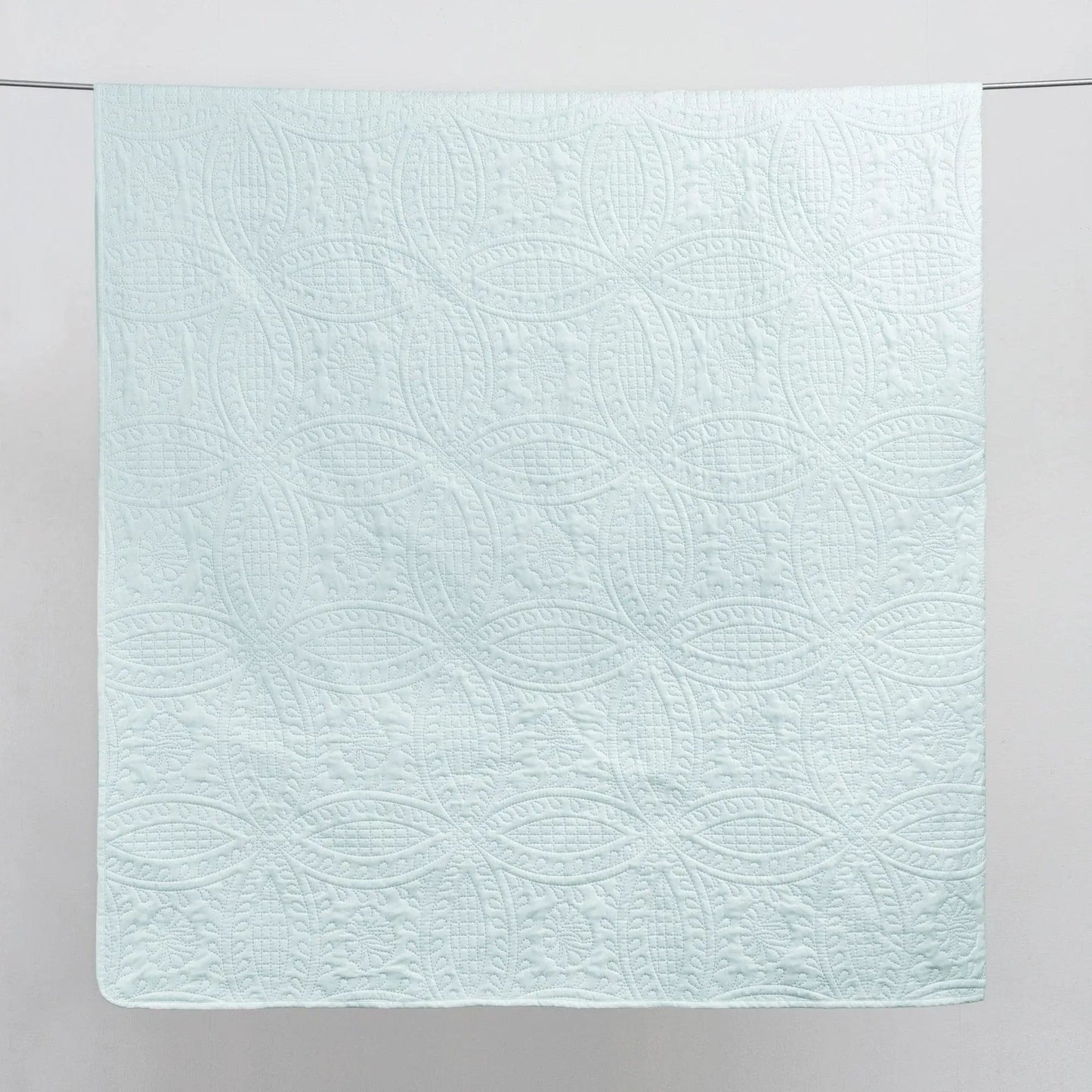 Oversized Medallion Quilt Set - Clara Collection from PriceLows™