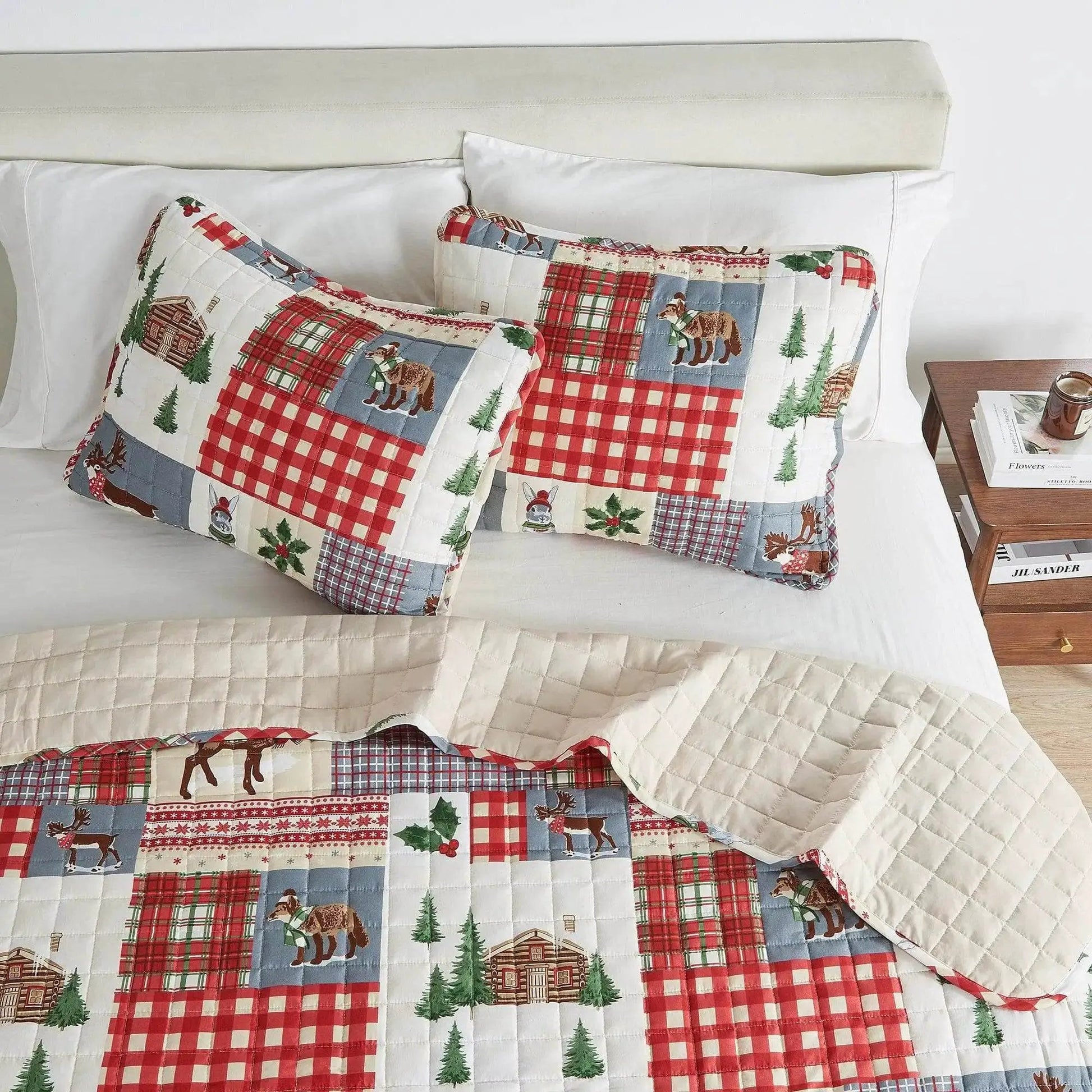 Colorful Holiday Quilt Set - Midnight Magic Collection from PriceLows™