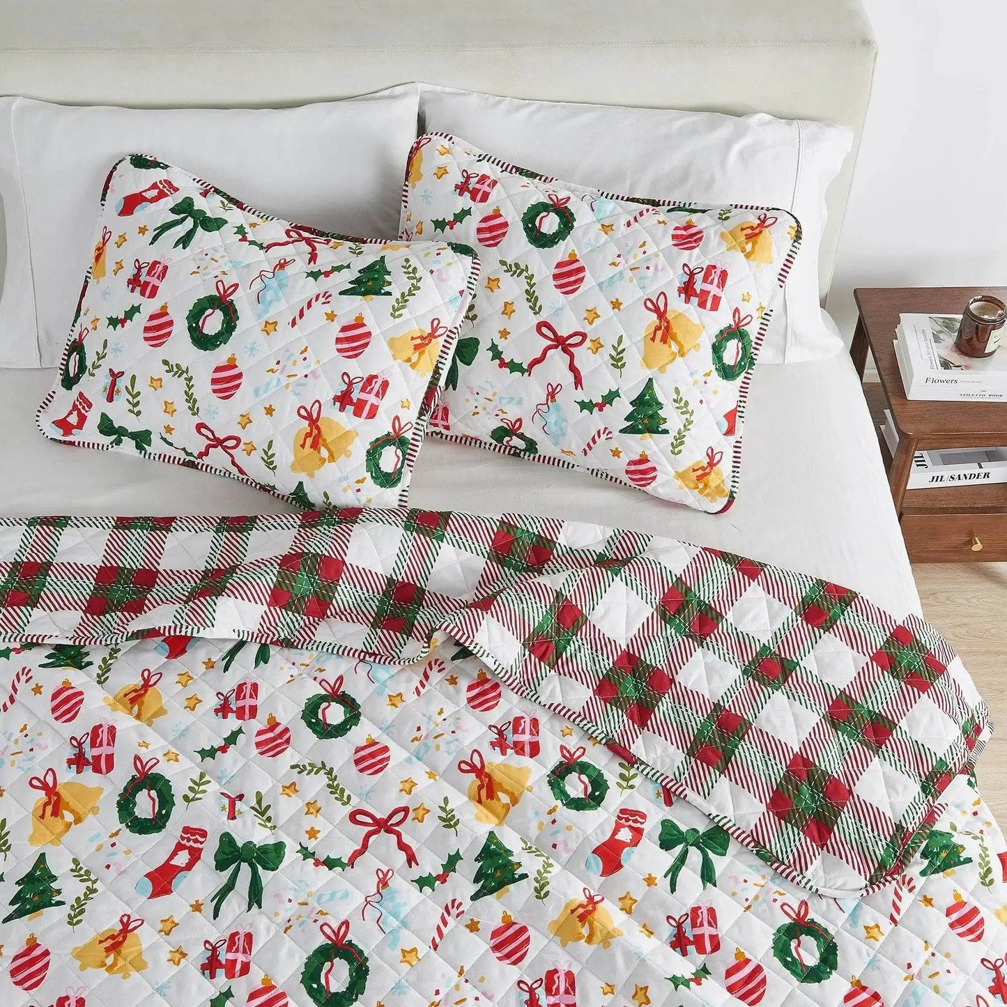 Colorful Holiday Quilt Set - Midnight Magic Collection from PriceLows™