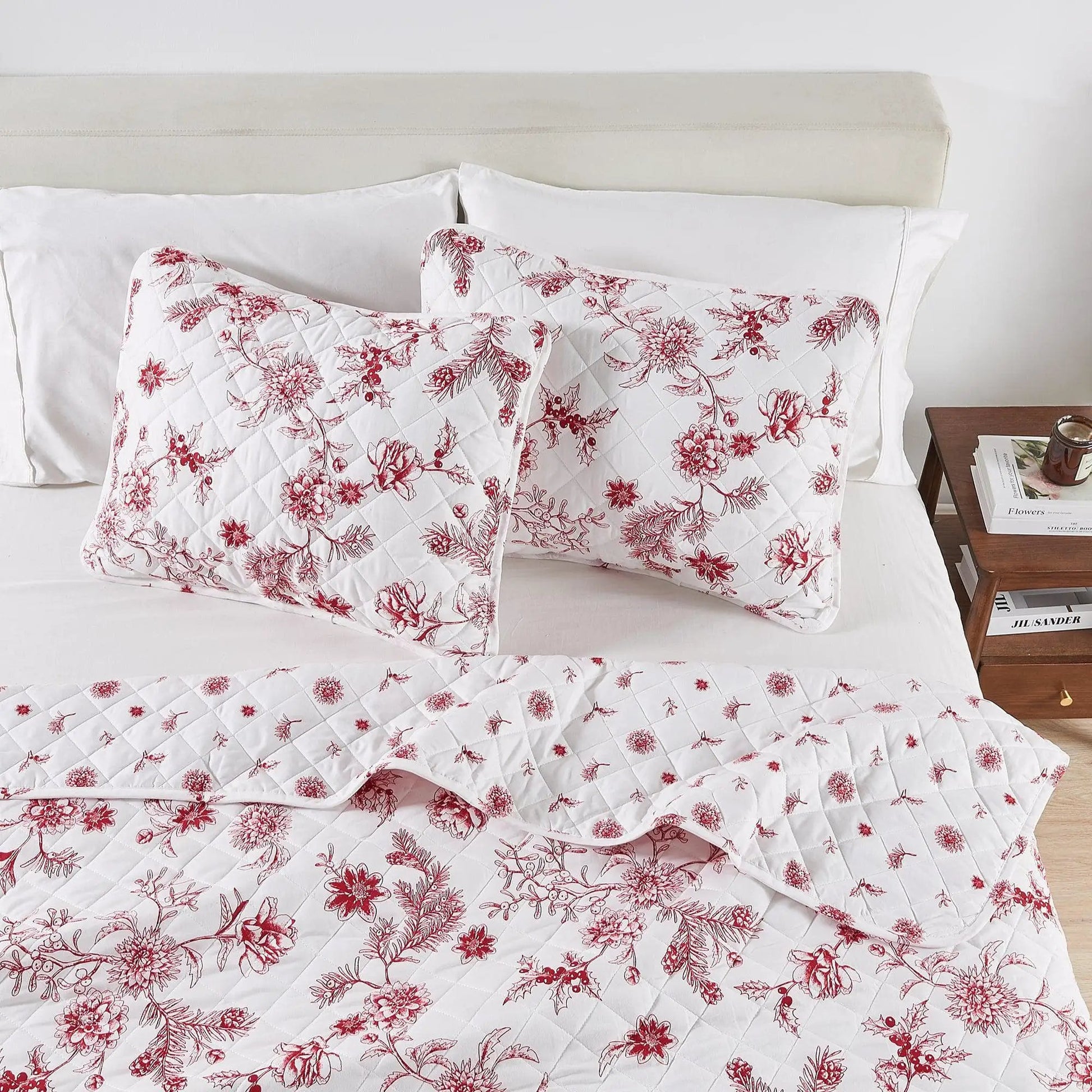 Colorful Holiday Quilt Set - Midnight Magic Collection from PriceLows™