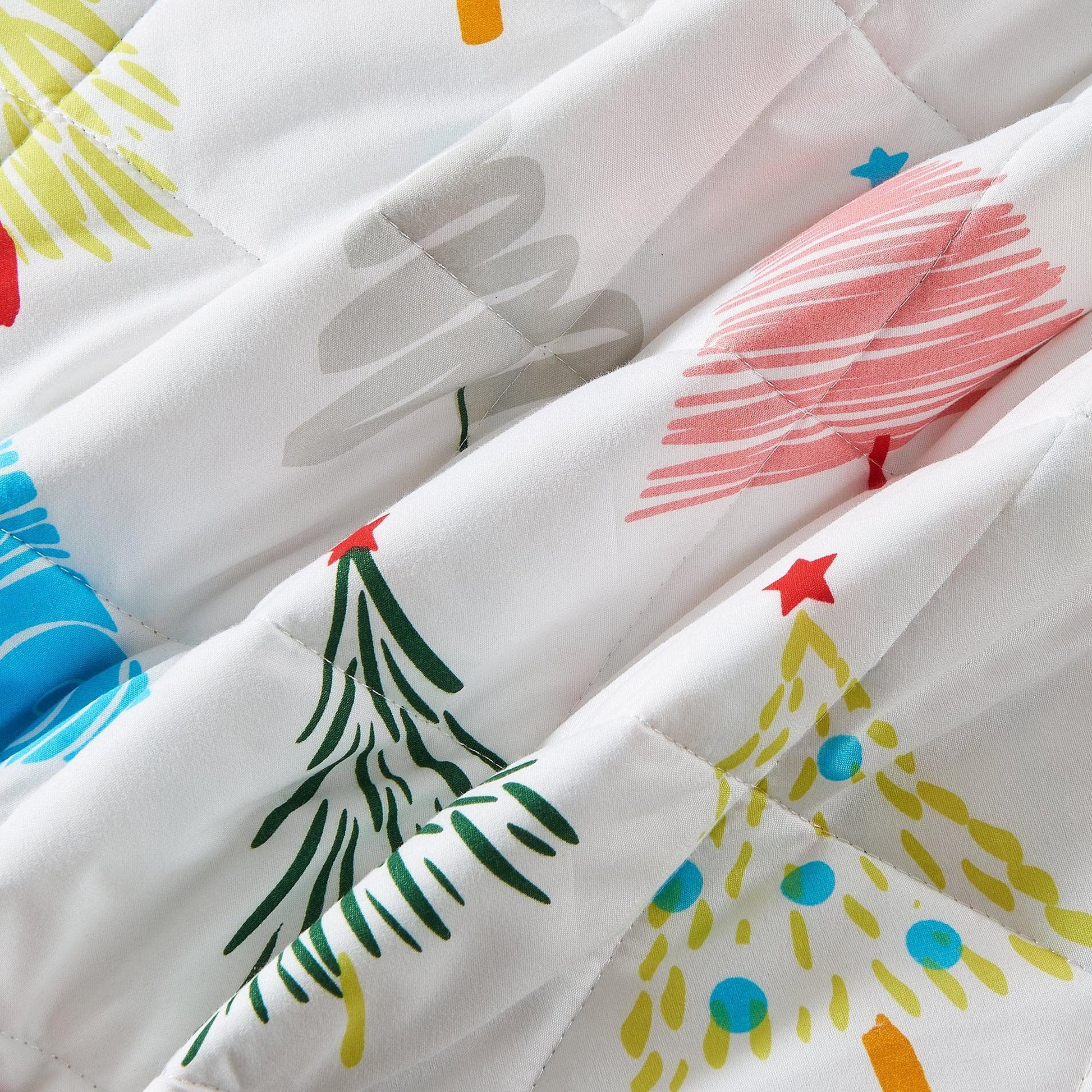 Colorful Holiday Quilt Set - Midnight Magic Collection from PriceLows™