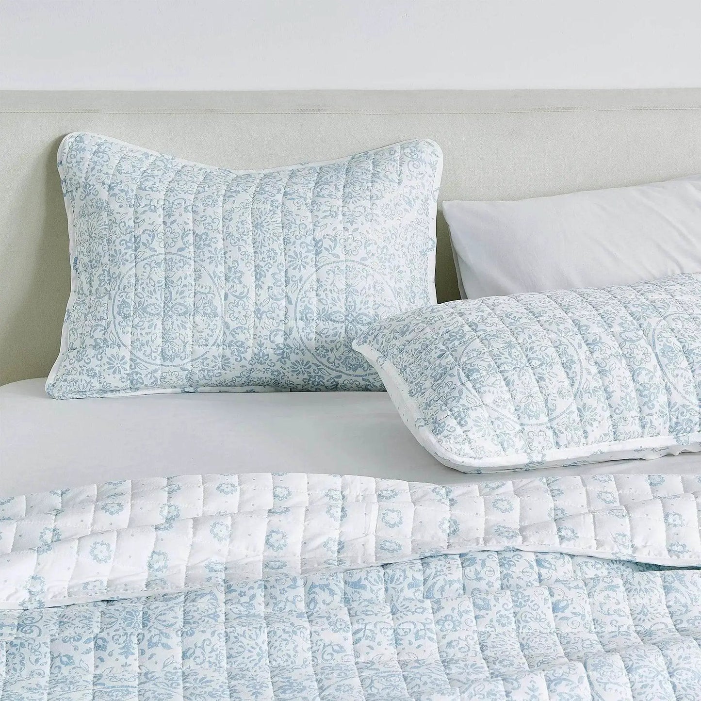 Floral Medallion Printed Microfiber Quilt Set - Kaleigh Collection from PriceLows™