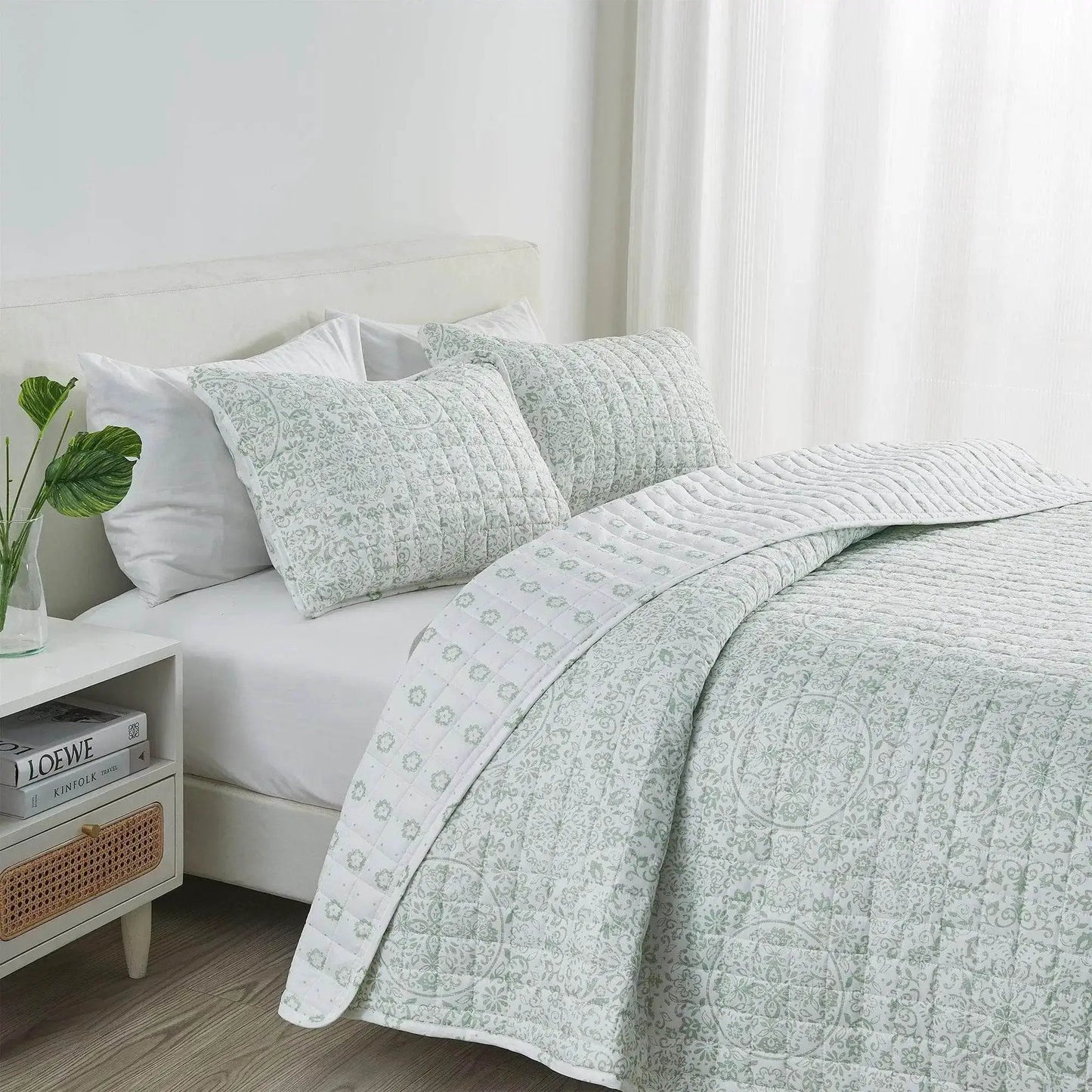 Floral Medallion Printed Microfiber Quilt Set - Kaleigh Collection from PriceLows™