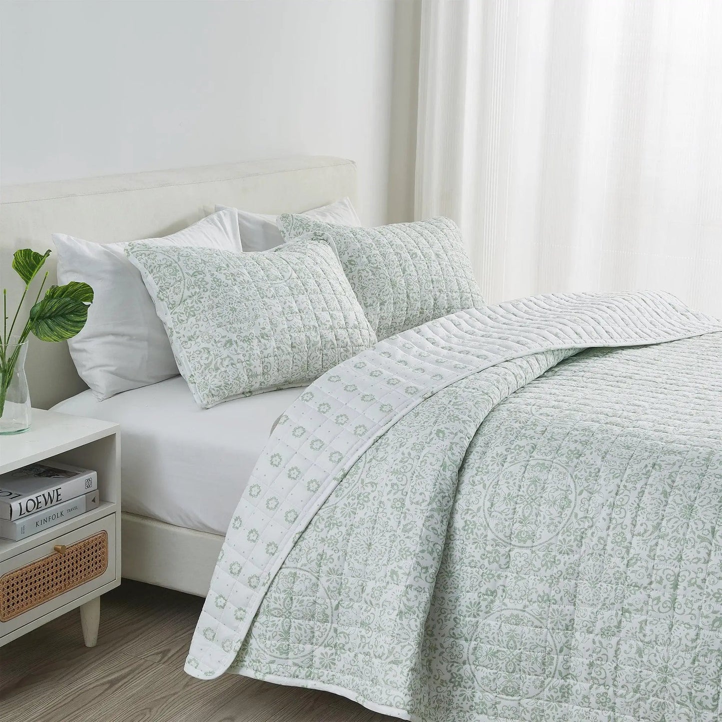 Floral Medallion Printed Microfiber Quilt Set - Kaleigh Collection from PriceLows™