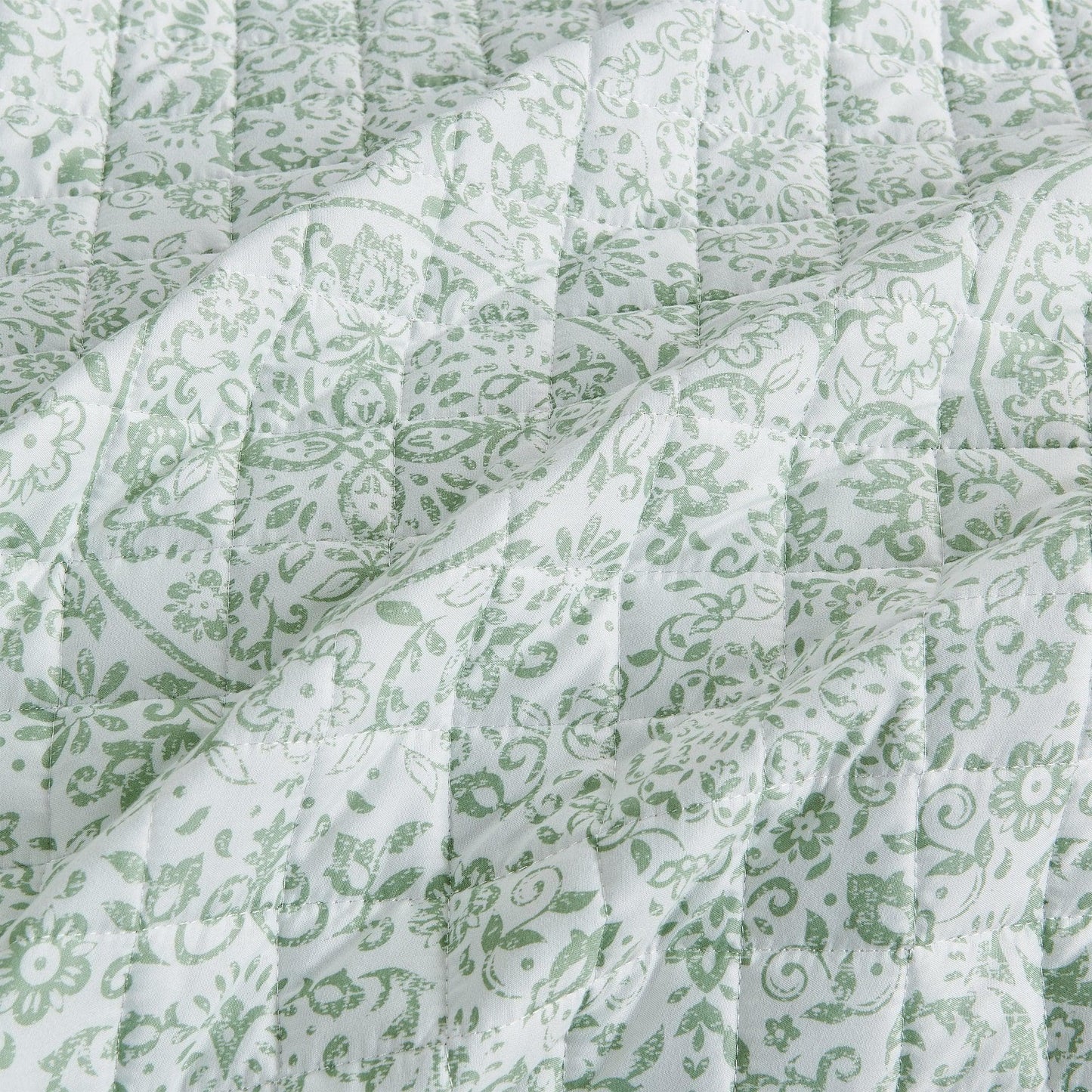 Floral Medallion Printed Microfiber Quilt Set - Kaleigh Collection from PriceLows™