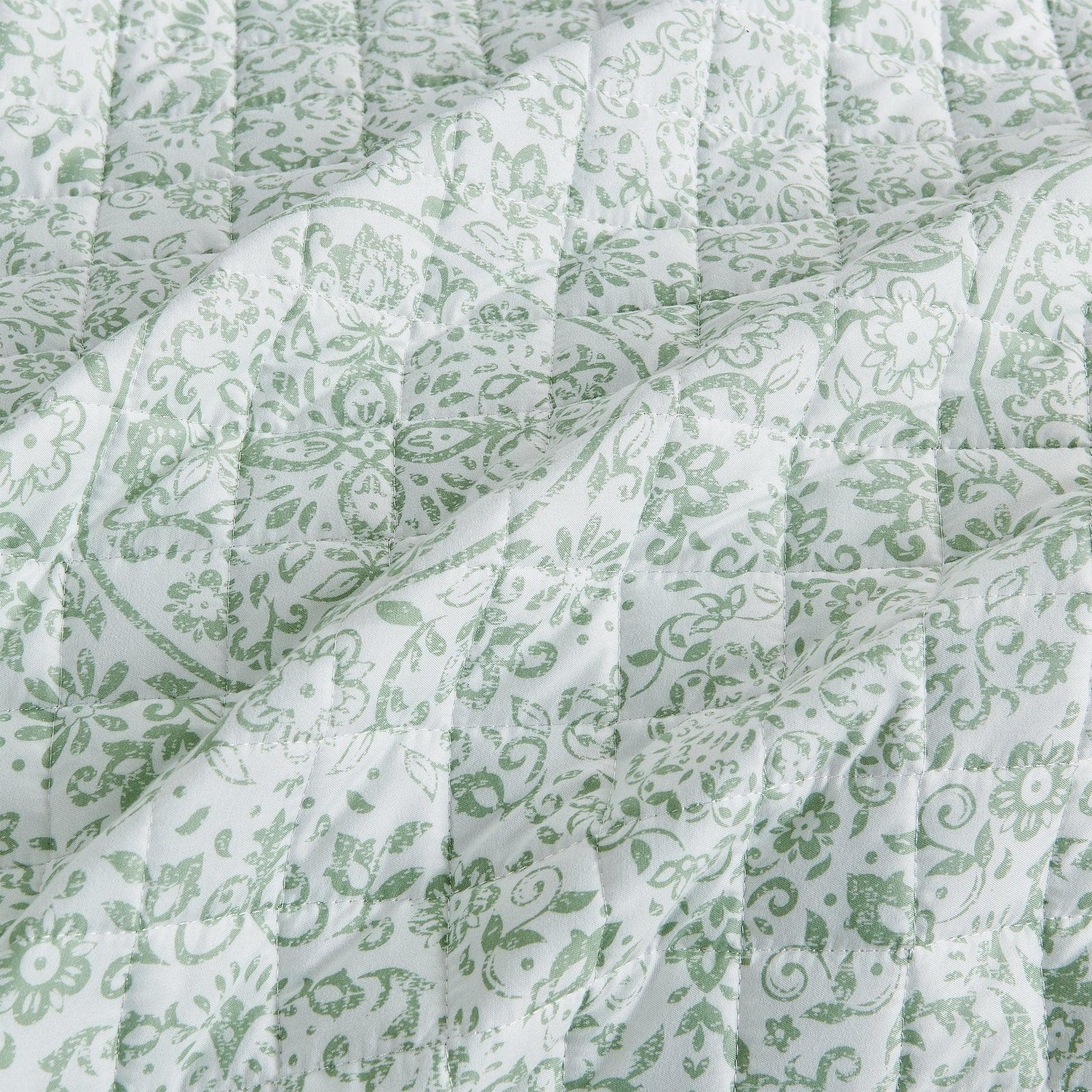Floral Medallion Printed Microfiber Quilt Set - Kaleigh Collection from PriceLows™