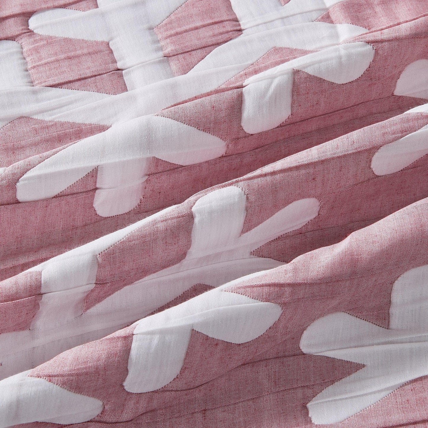 Matelassé Snowflake Quilt Set - Nino Collection from PriceLows™