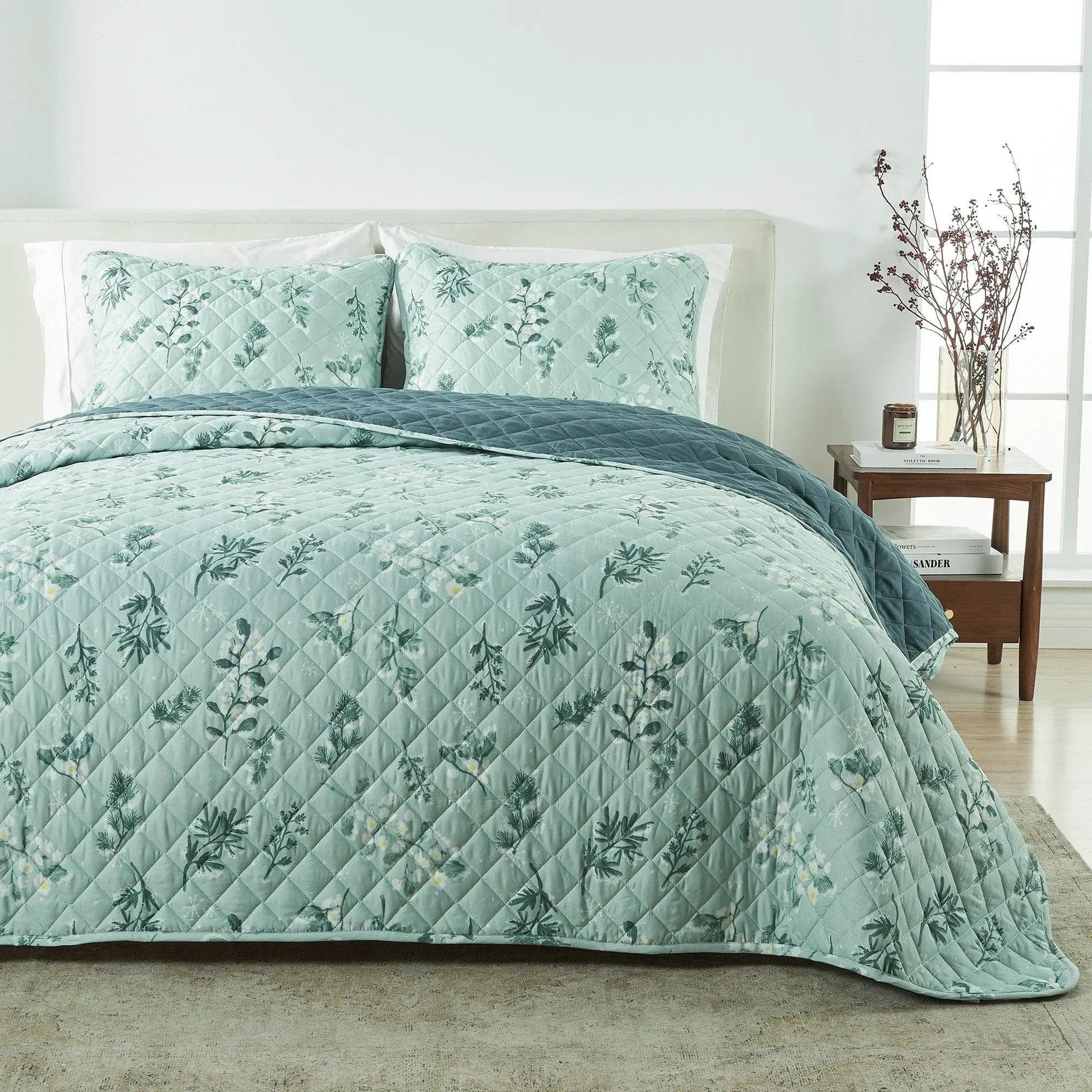 Snowy Botanical Quilt Set - Mariela Collection from PriceLows™