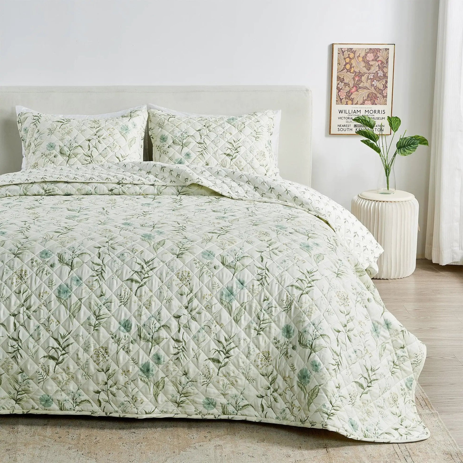 Floral Printed Microfiber Quilt Set - Glyndora Collection from PriceLows™