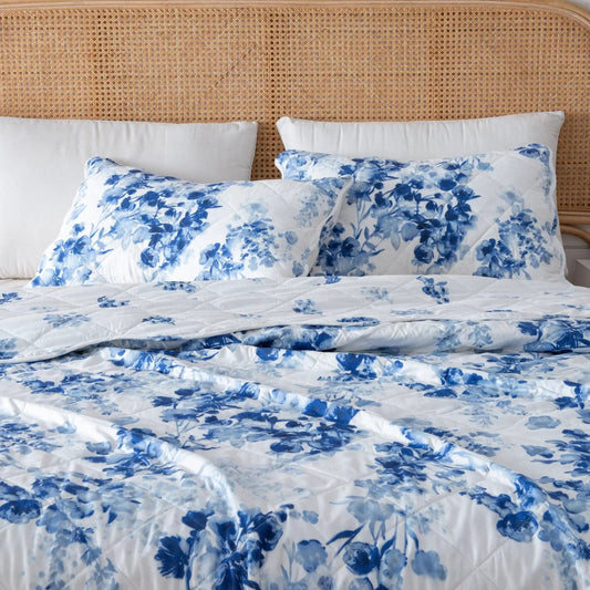 Watercolor Leaves Quilt Set - Jacqueline Collection from PriceLows™