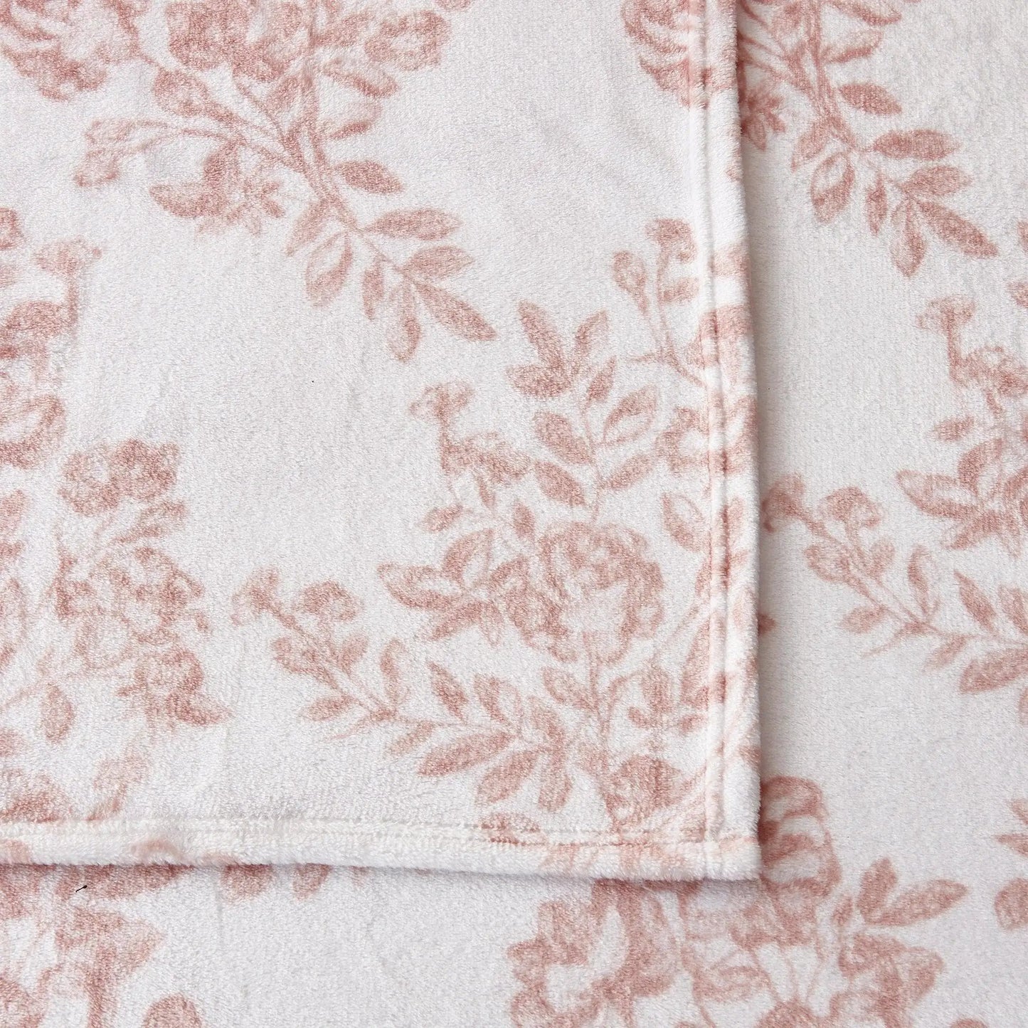 Printed Plush Sheet - Velvet Luxe Lattice Collection from PriceLows™
