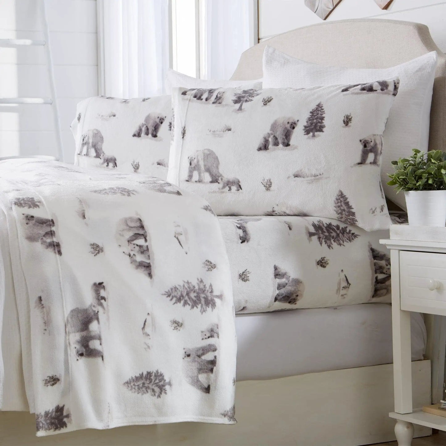 Printed Plush Sheet - Velvet Luxe Collection from PriceLows™