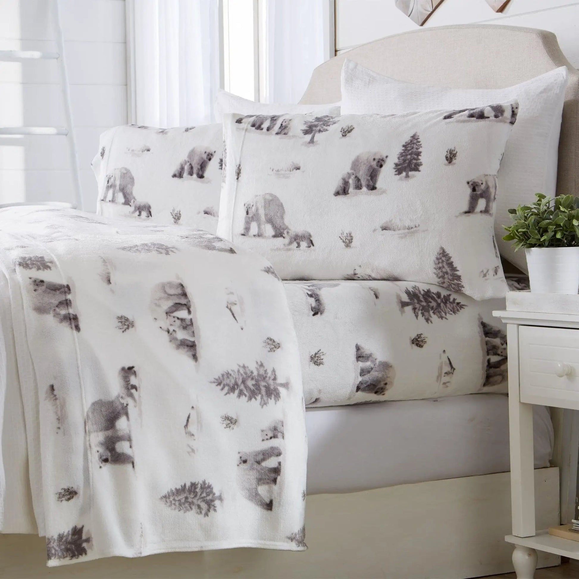 Printed Plush Sheet - Velvet Luxe Collection from PriceLows™