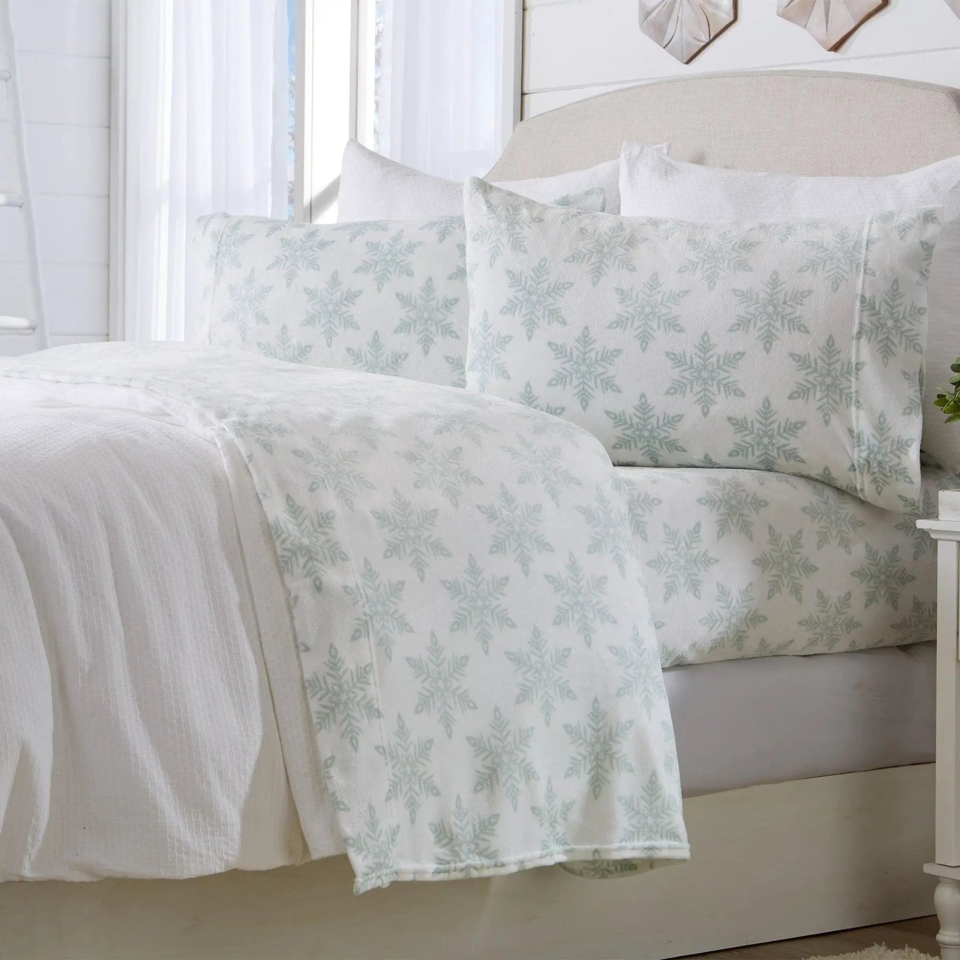 Printed Plush Sheet - Velvet Luxe Collection from PriceLows™