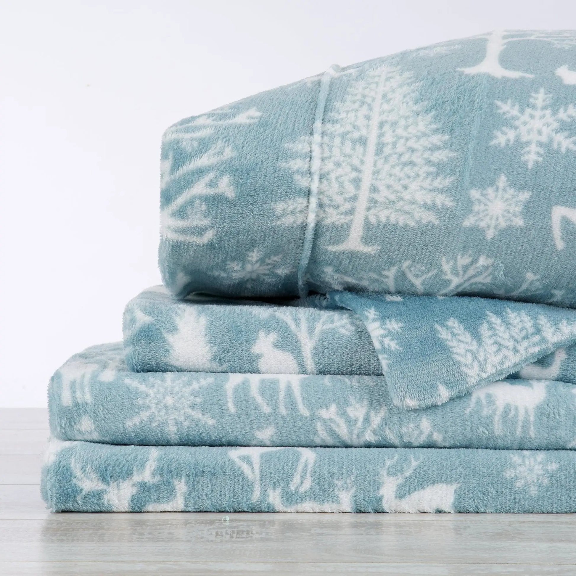 Printed Plush Sheet - Velvet Luxe Collection from PriceLows™