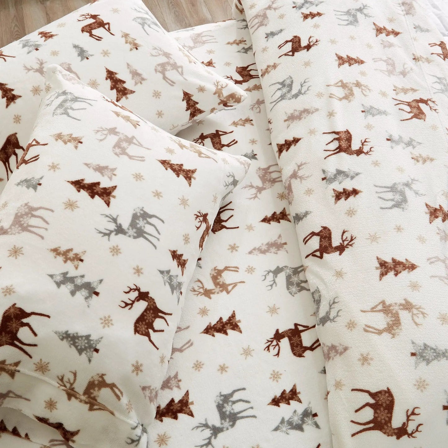 Printed Plush Sheet - Velvet Luxe Collection from PriceLows™