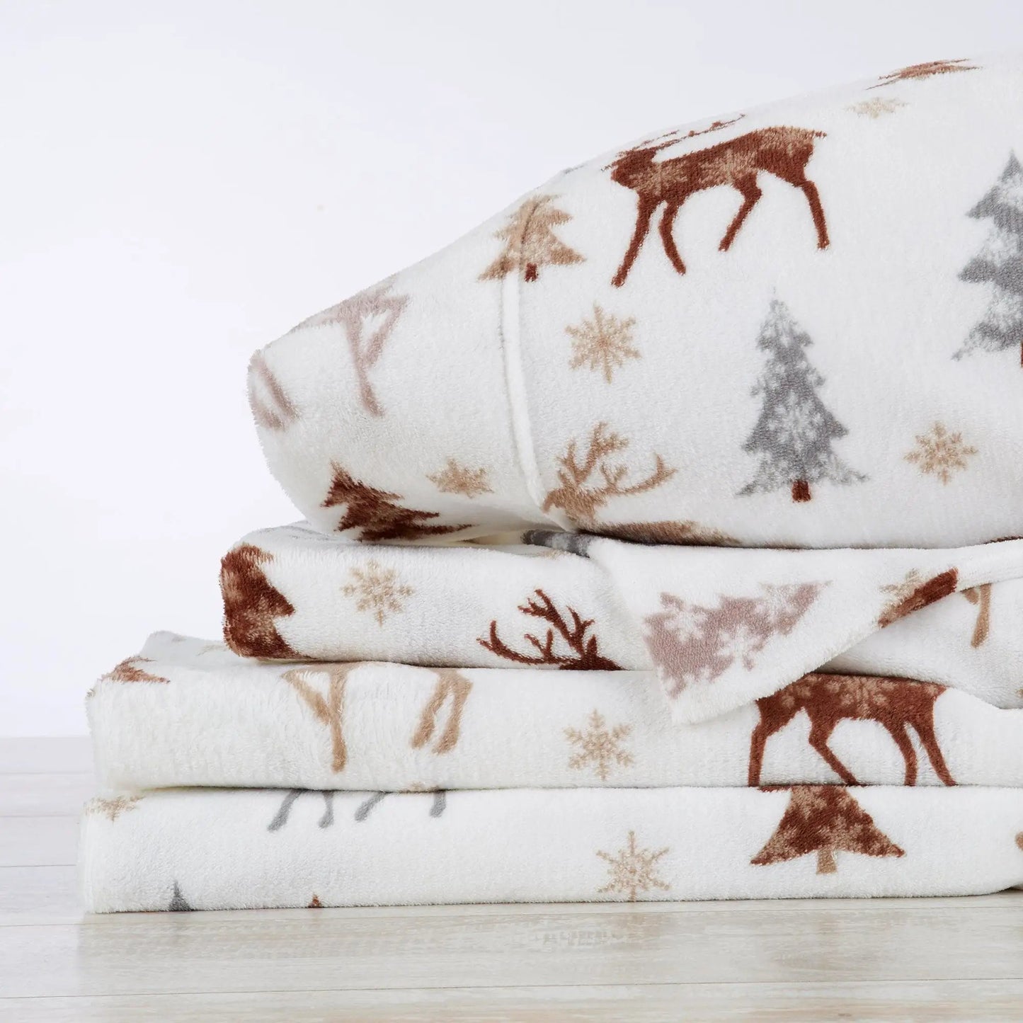 Printed Plush Sheet - Velvet Luxe Collection from PriceLows™