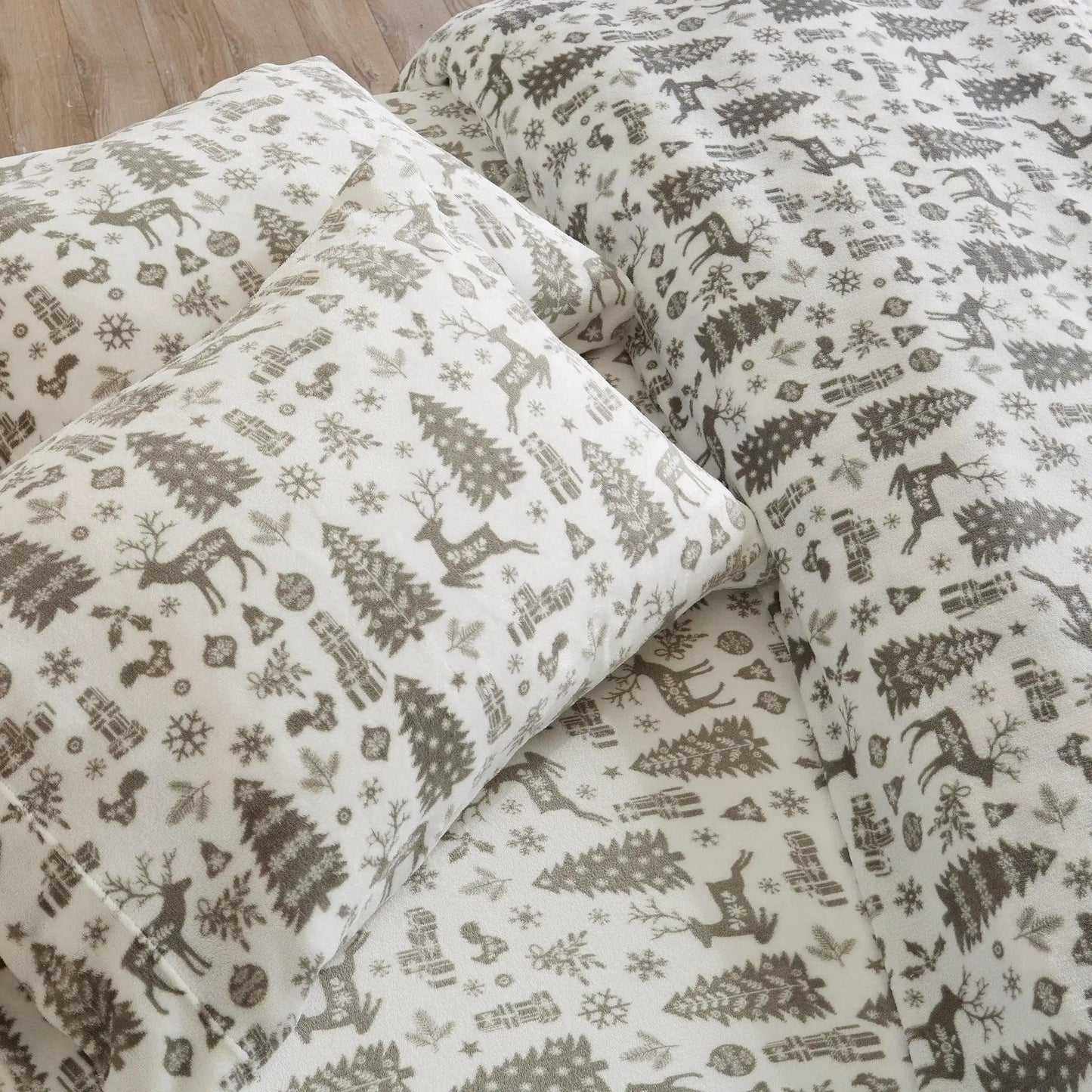 Printed Plush Sheet - Velvet Luxe Collection from PriceLows™