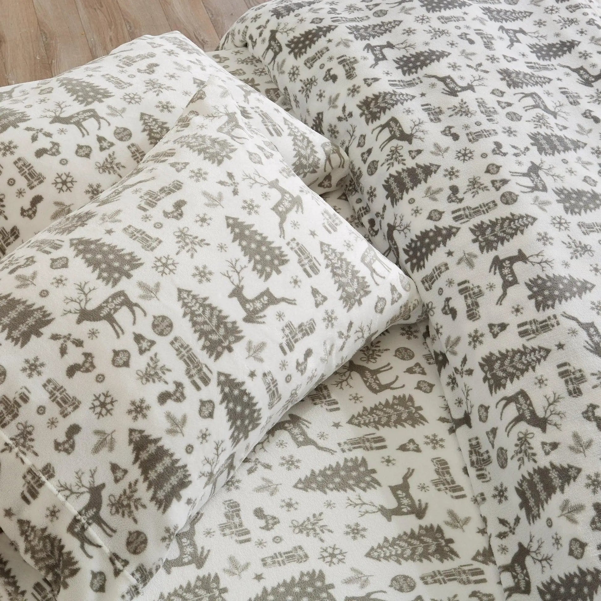 Printed Plush Sheet - Velvet Luxe Collection from PriceLows™