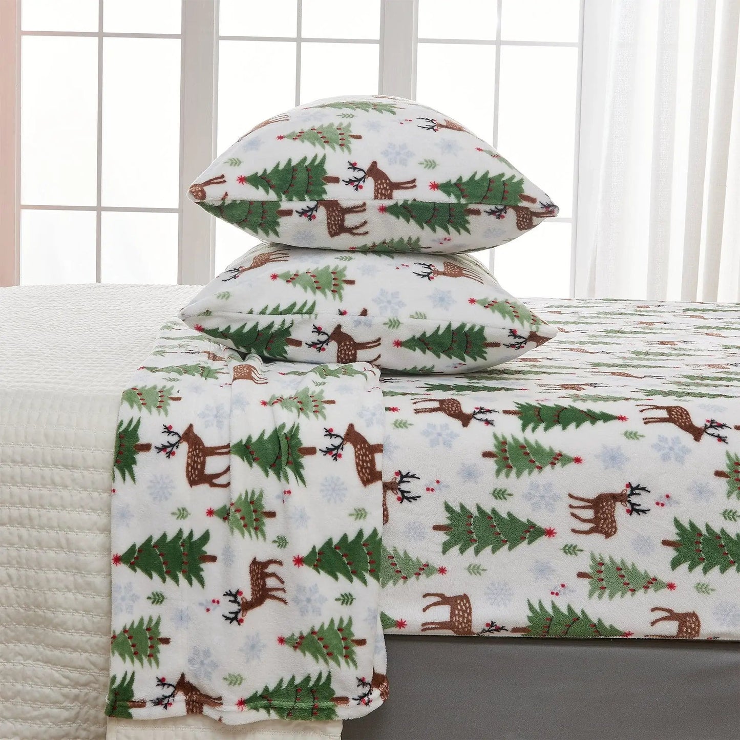 Printed Plush Sheet - Velvet Luxe Collection from PriceLows™