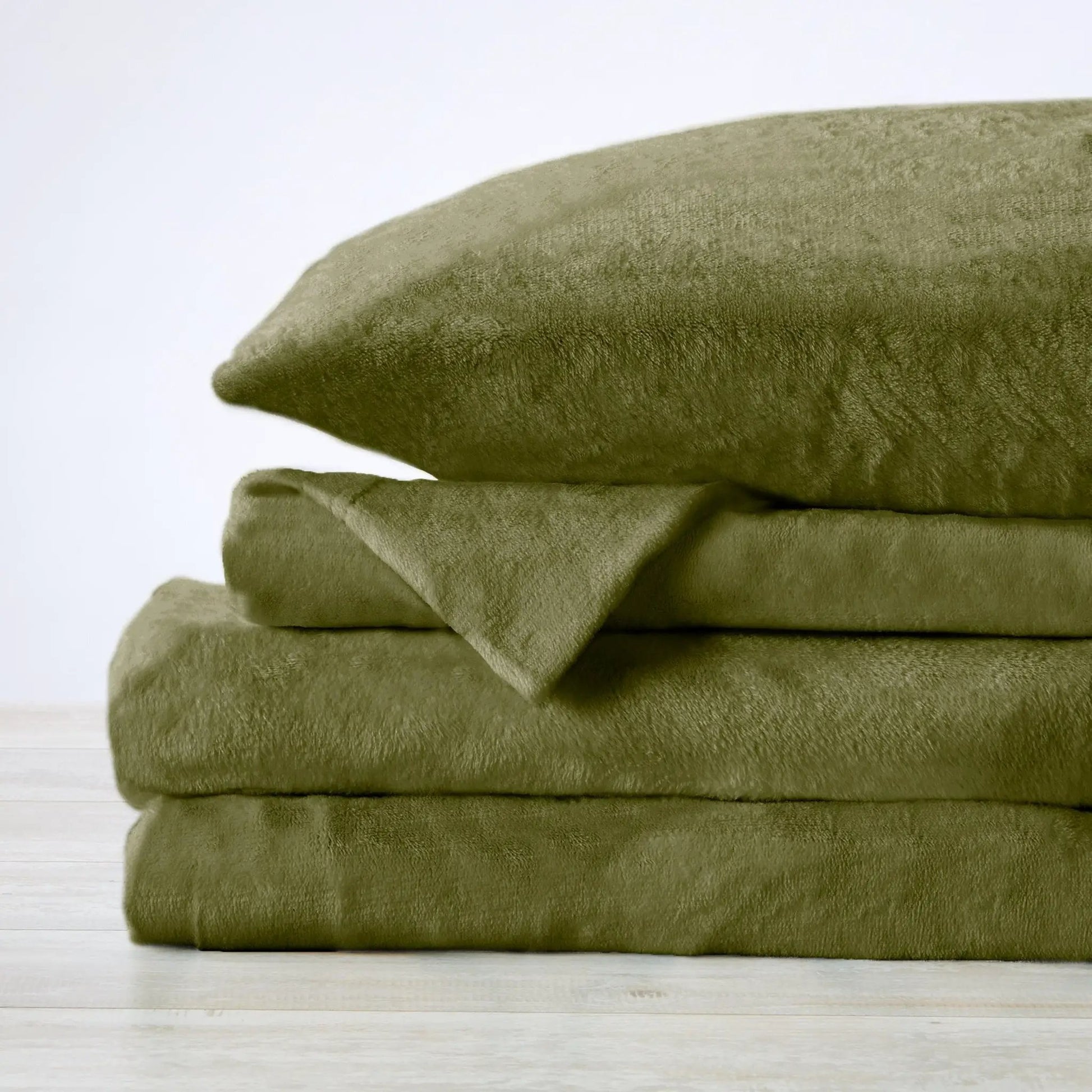 Solid Plush Sheet - Velvet Luxe Collection from PriceLows™