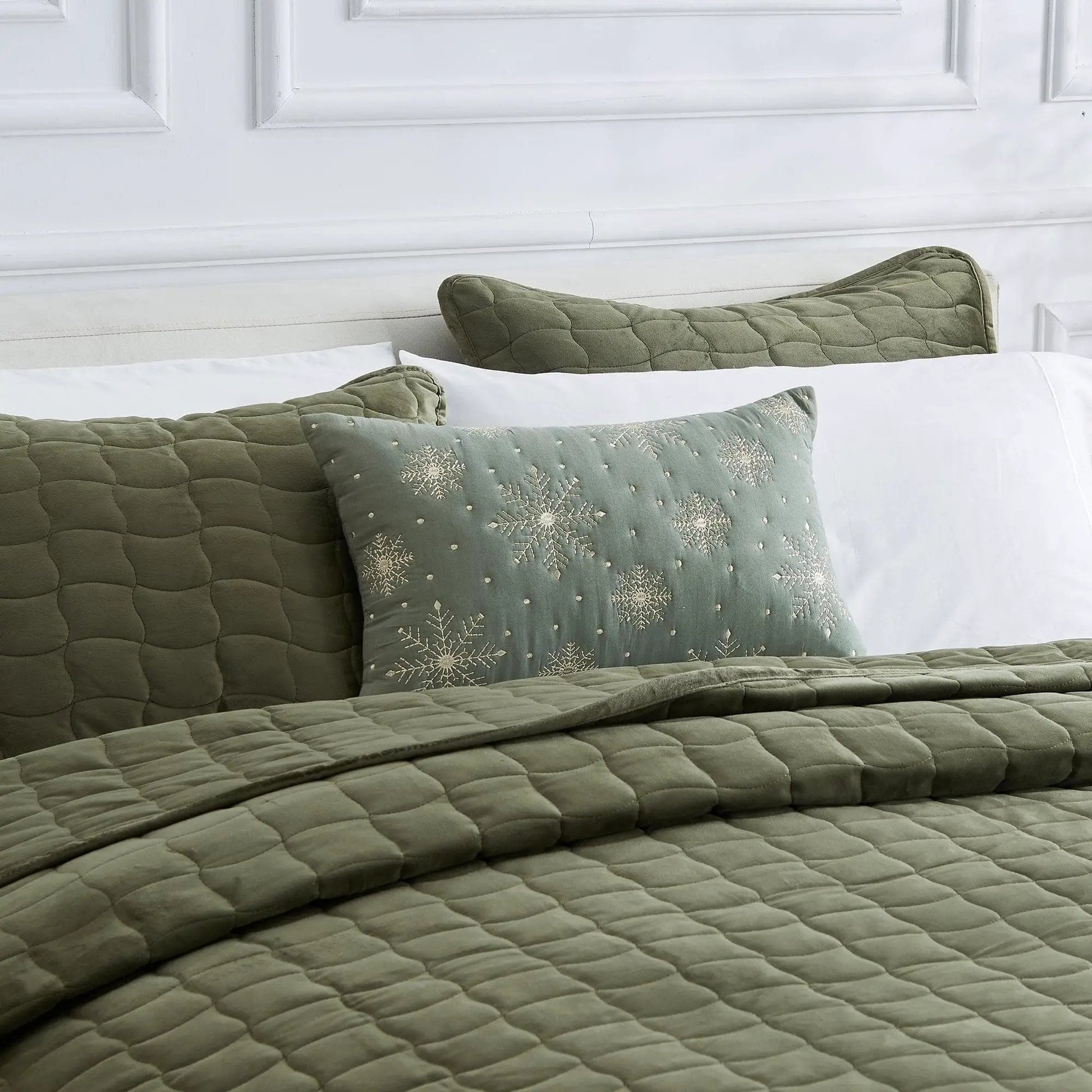 Holiday Throw Pillow - Jubilee Collection from PriceLows™