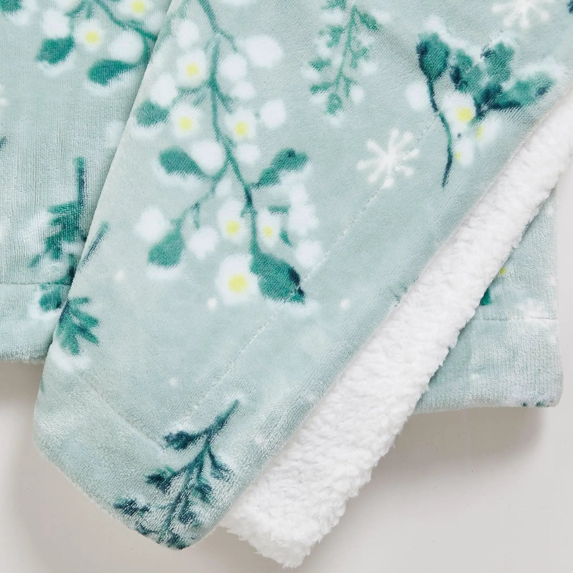 Velvet Plush Sherpa Luxury Bed Blanket - Kinsley Collection from PriceLows™