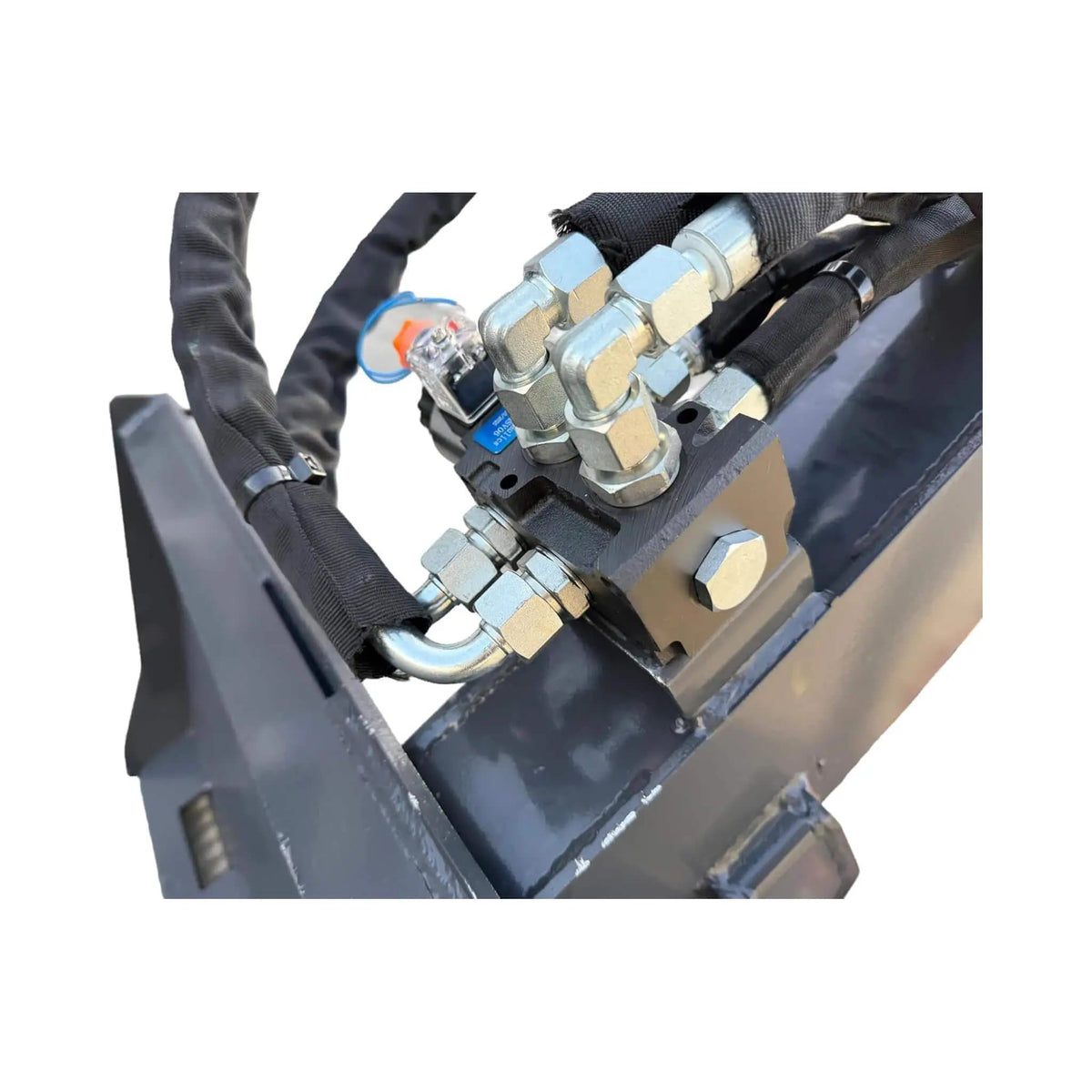 Heavy-Duty 360-Degree Rotating Log Grapple Skid Steer Attachment | Steel | Home Use | Home