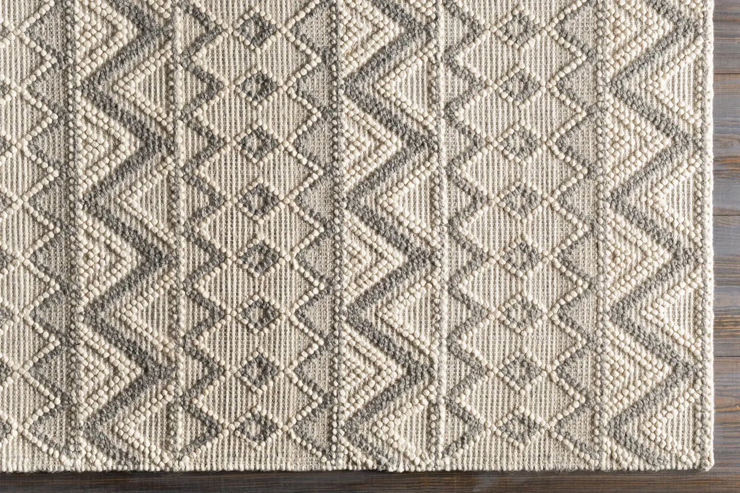 Antigo Wool Area Rug from PriceLows™