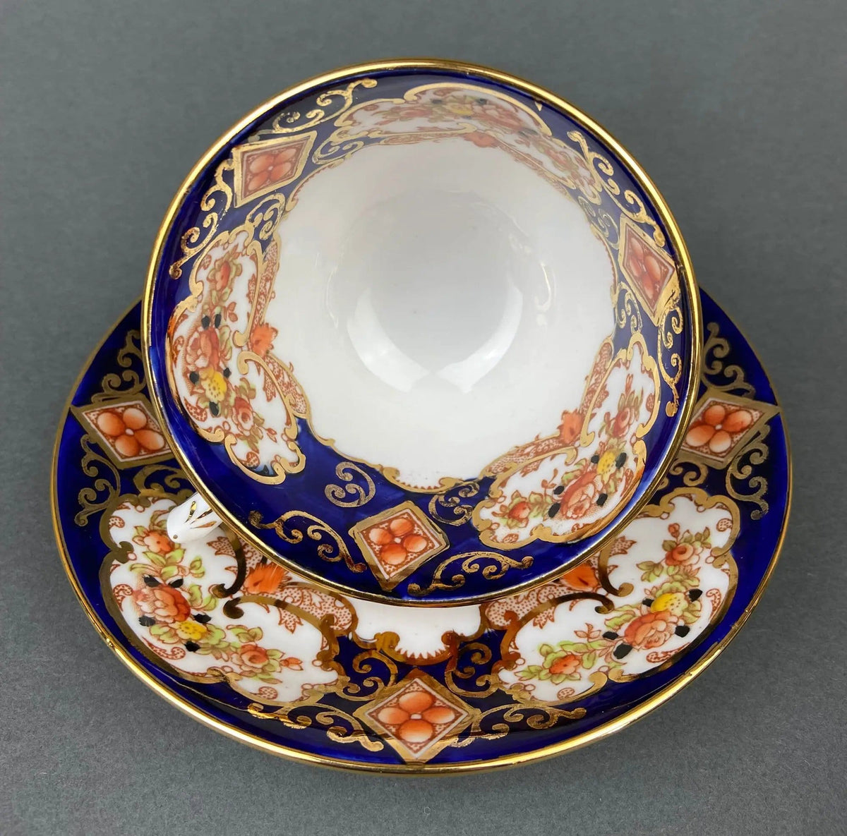 Vintage TeaCup and Saucer | Hand Painted Royal Albert Bone China | Heirloom Pattern | Collectors & Hosts