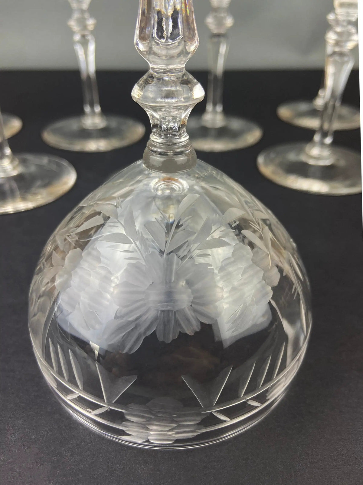 Vintage Cut Crystal Champagne Glasses | Daisy Motif | Set of 9 | 6 Oz