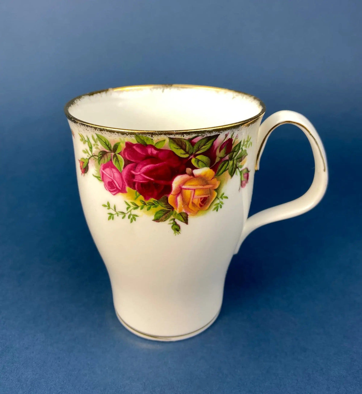 Royal Albert Old Country Roses Tea Cup and Saucer Set | England | Collectible Vintage | Collectors & Hosts