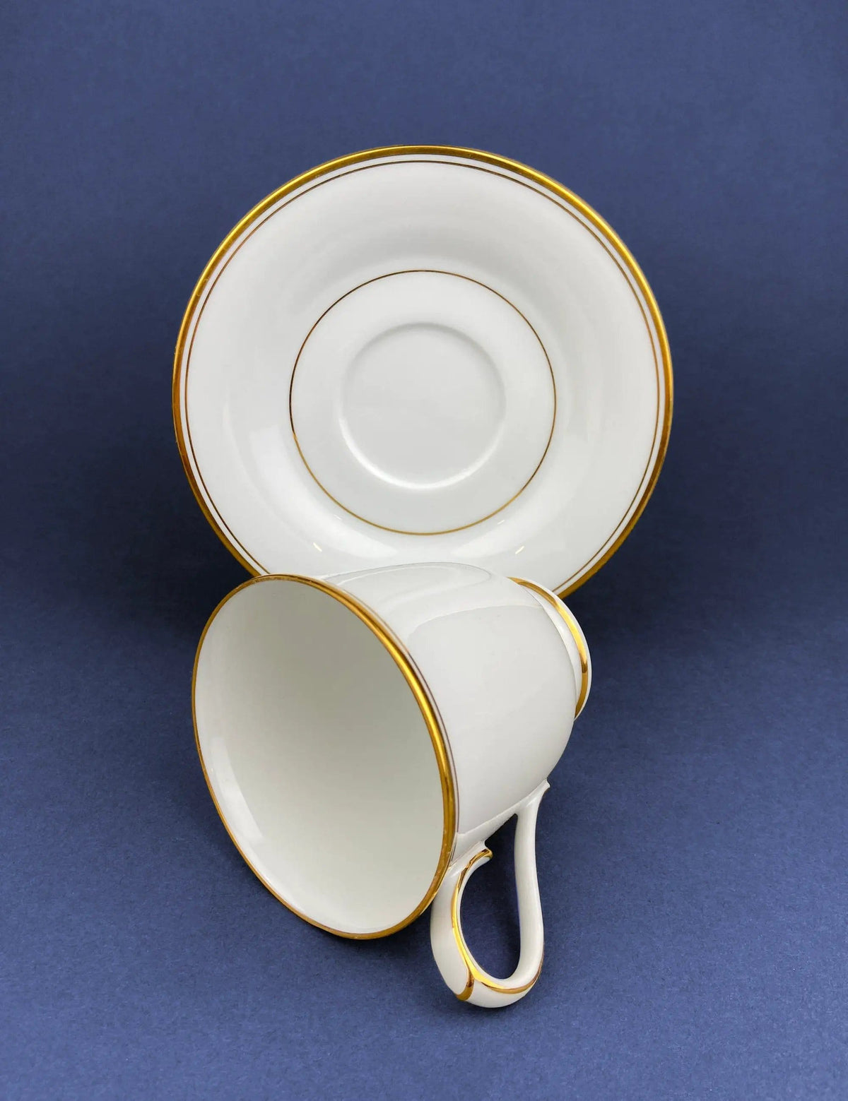 Noritake Allison Tea Set: Gold Band China Cups and Saucers (Set of Five) | Collectible Vintage | Pre-Owned Piece | Collectors & Hosts