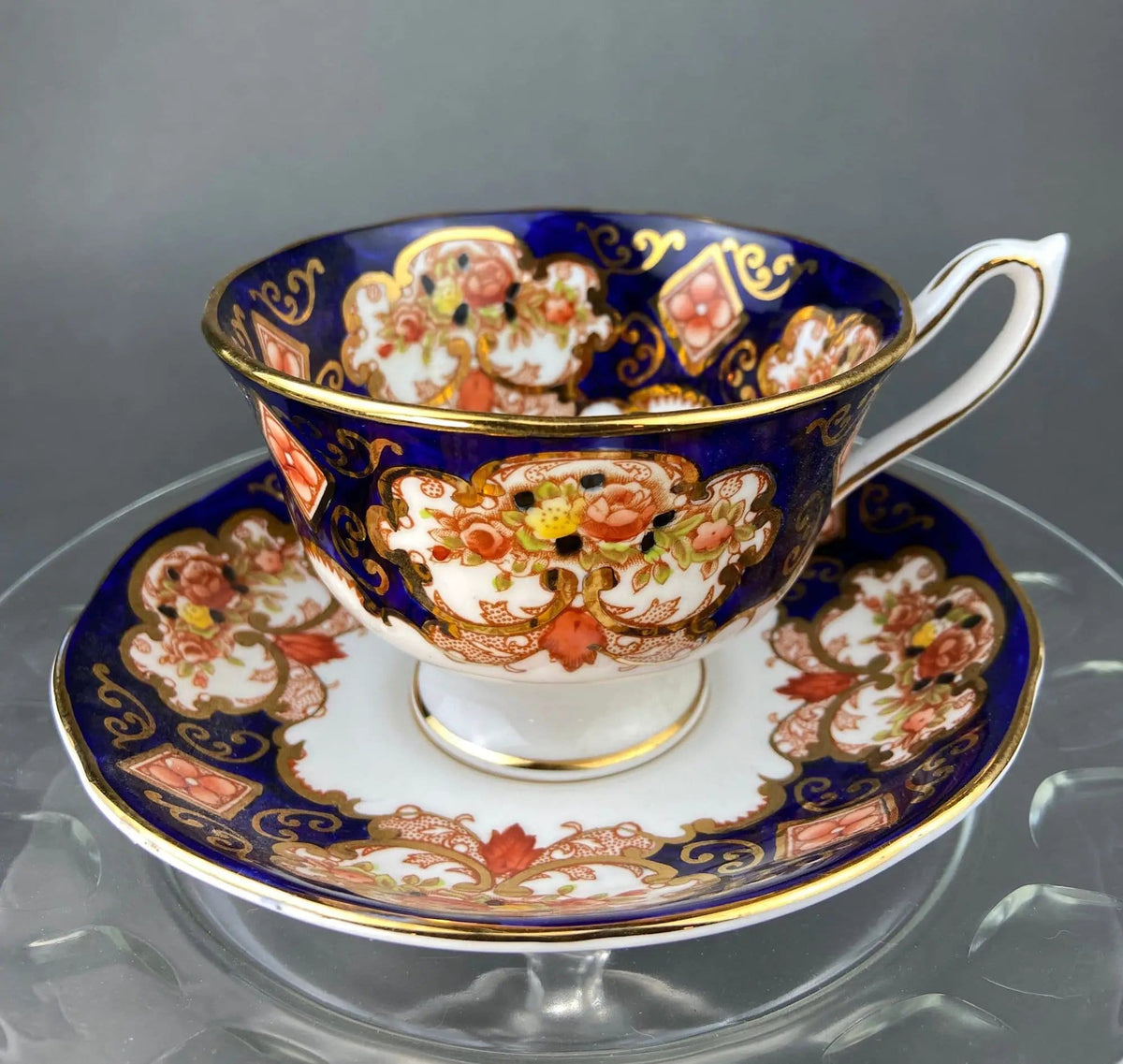 Vintage TeaCup and Saucer | Hand Painted Royal Albert Bone China | Heirloom Pattern | Collectors & Hosts