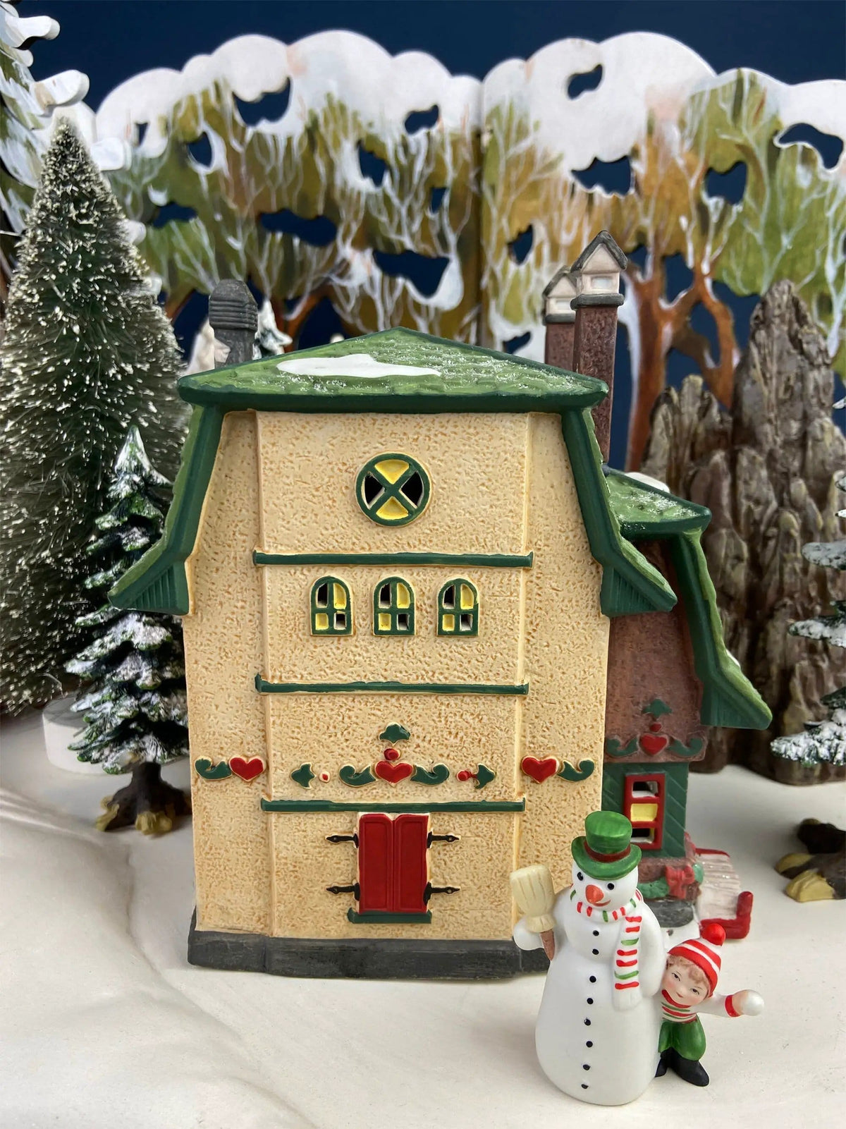 Department 56 Illuminated House | Elfie's Sleds and Skates | North Pole Series | Collectors & Hosts