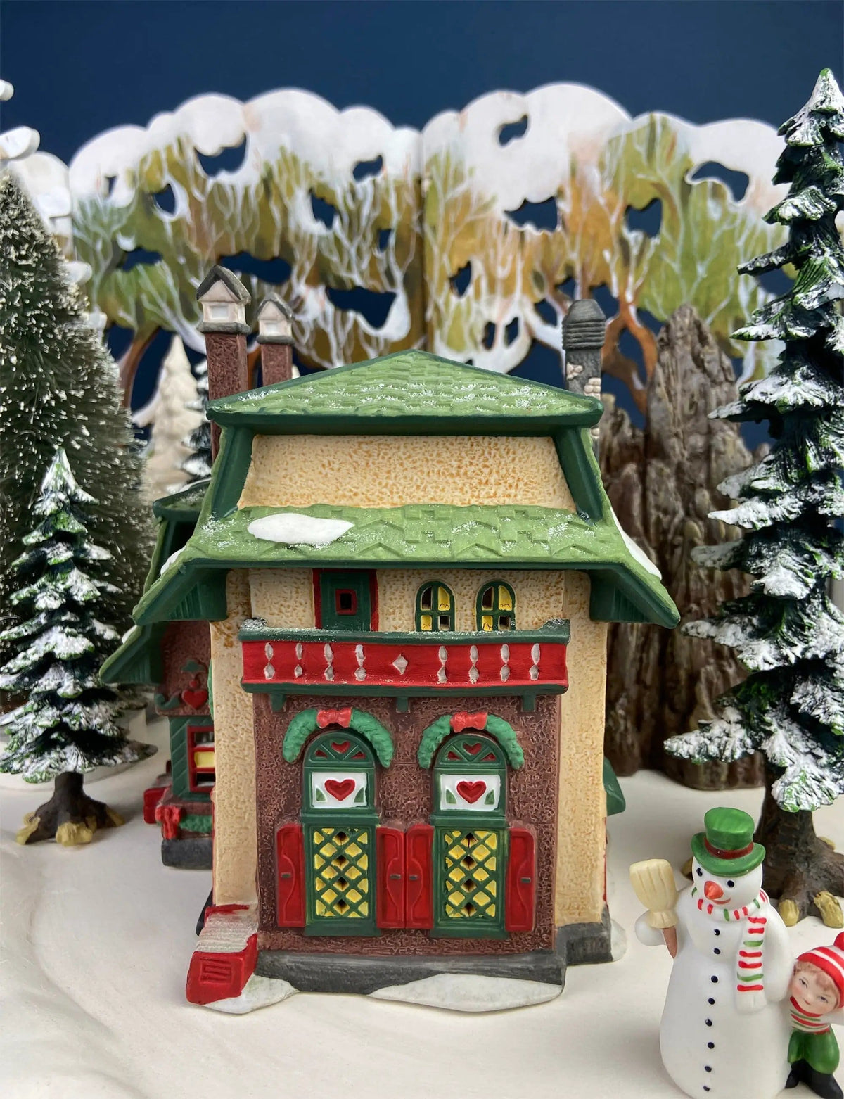 Department 56 Illuminated House | Elfie's Sleds and Skates | North Pole Series | Collectors & Hosts