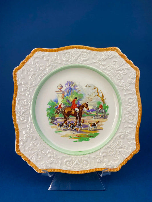 Vintage Decorative Plate with Hunting Scene by Royal Winton | English Hunting Scenes | Collectible Vintage | Collectors & Hosts