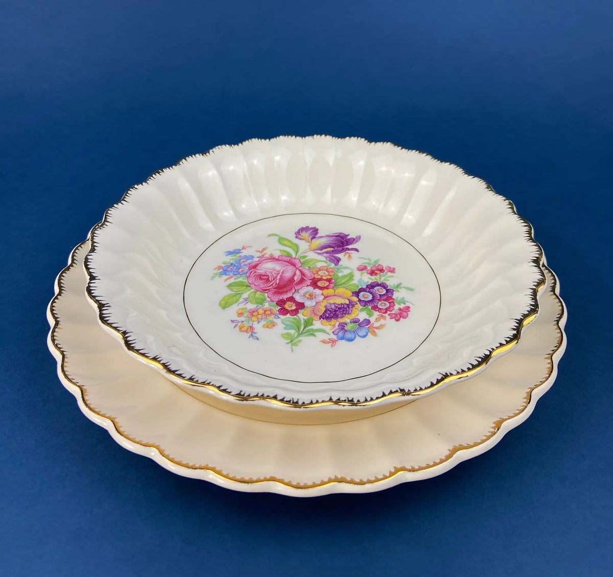 Vintage Dish Set | Leigh Wake by Leigh Potters | Set of 4 Placements: Dinner, Salad Plates, Soup, Salad Bowls, One Serving Dish & Teacups | Collectors & Hosts