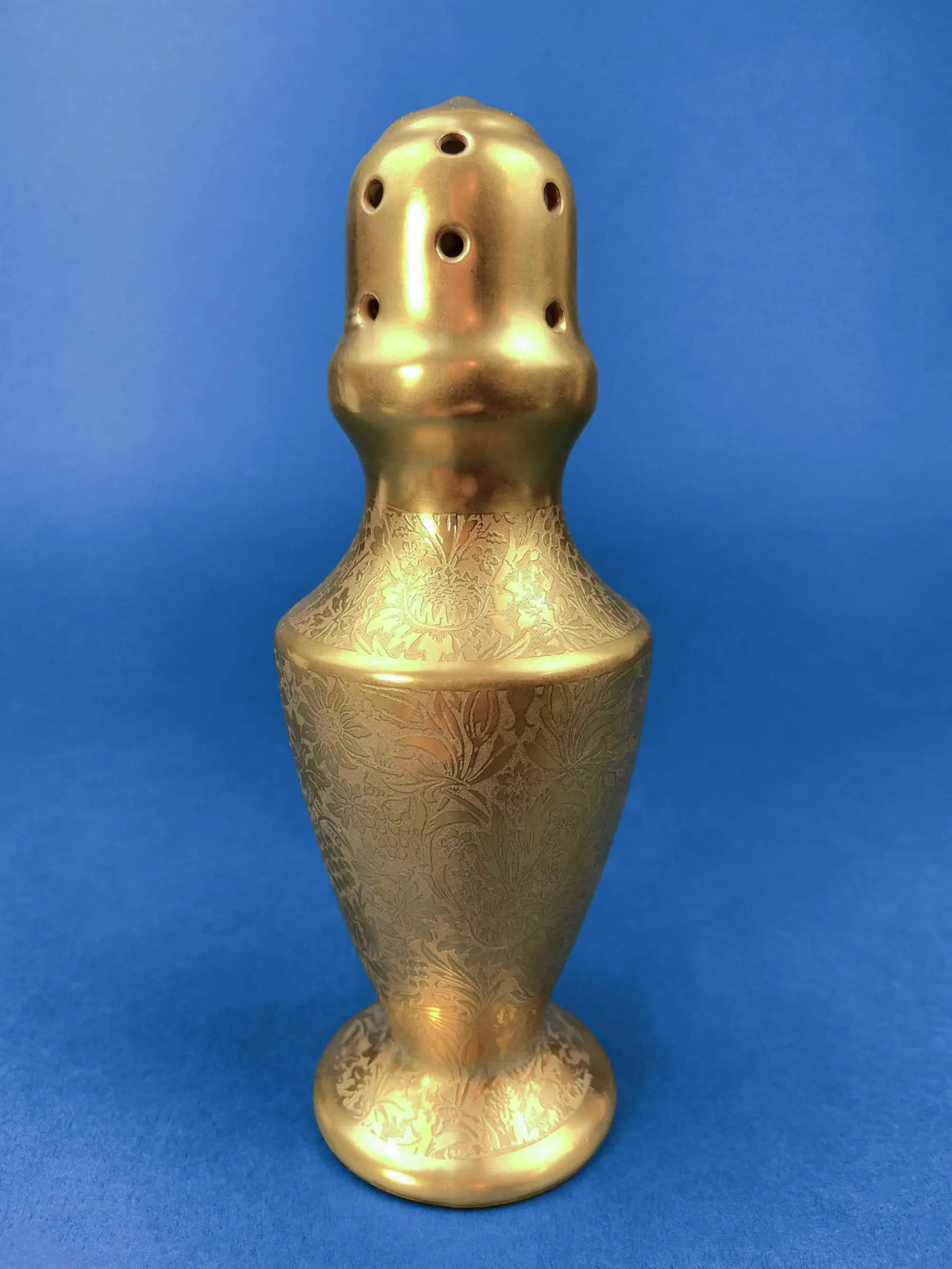 Vintage Reed & Barton Pewter Muffineer | Ladies Doubles Runner Up | Collectible Vintage | Collectors & Hosts