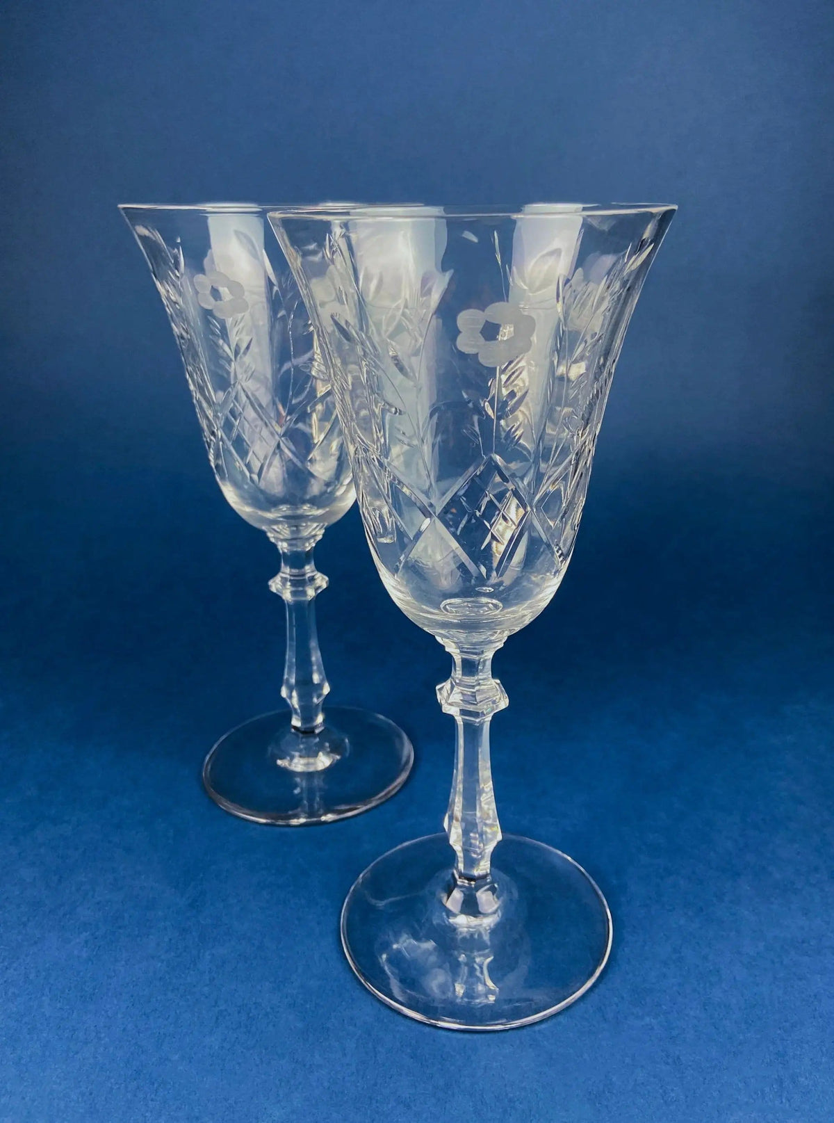 Vintage Heisey Danish Princess Cut Crystal Wine or Water Goblets | Set of 8 Stemware | Beautiful Shimmer & Ping | Collectors & Hosts