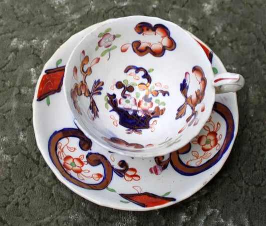 Porcelain teacup and saucer - Hand painted in Japan | Collectible Vintage | Pre-Owned Piece | Collectors & Hosts