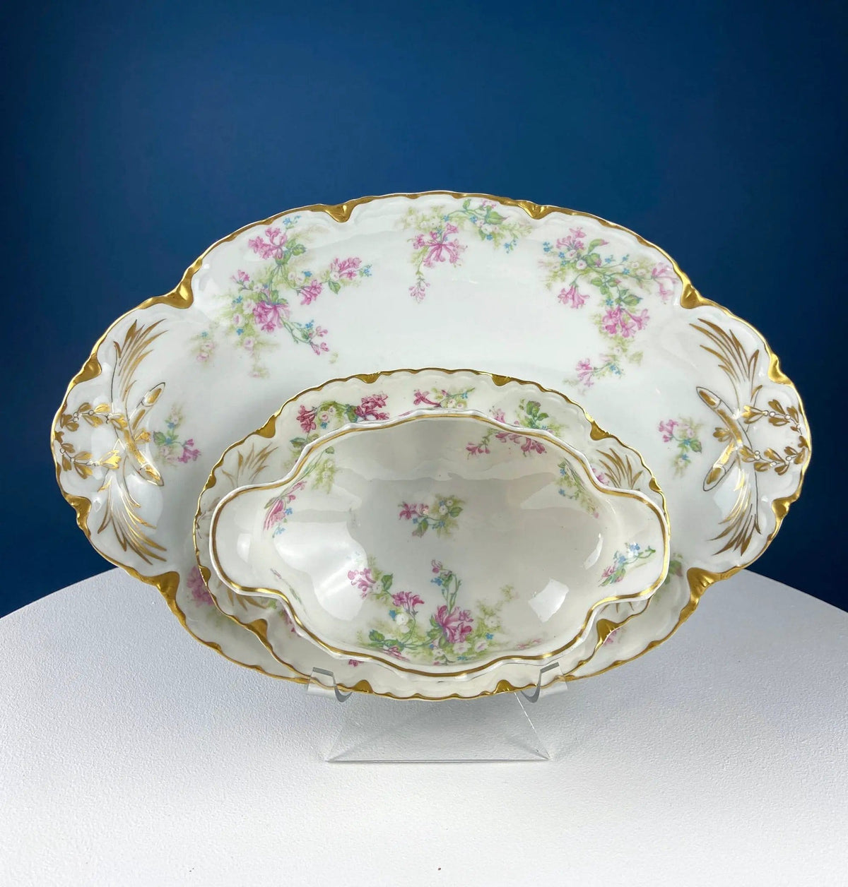 Oval Haviland Limoges Platter with Scalloped Edge | Stunning Porcelain Serving Dish | Wild Roses Motif | Collectors & Hosts