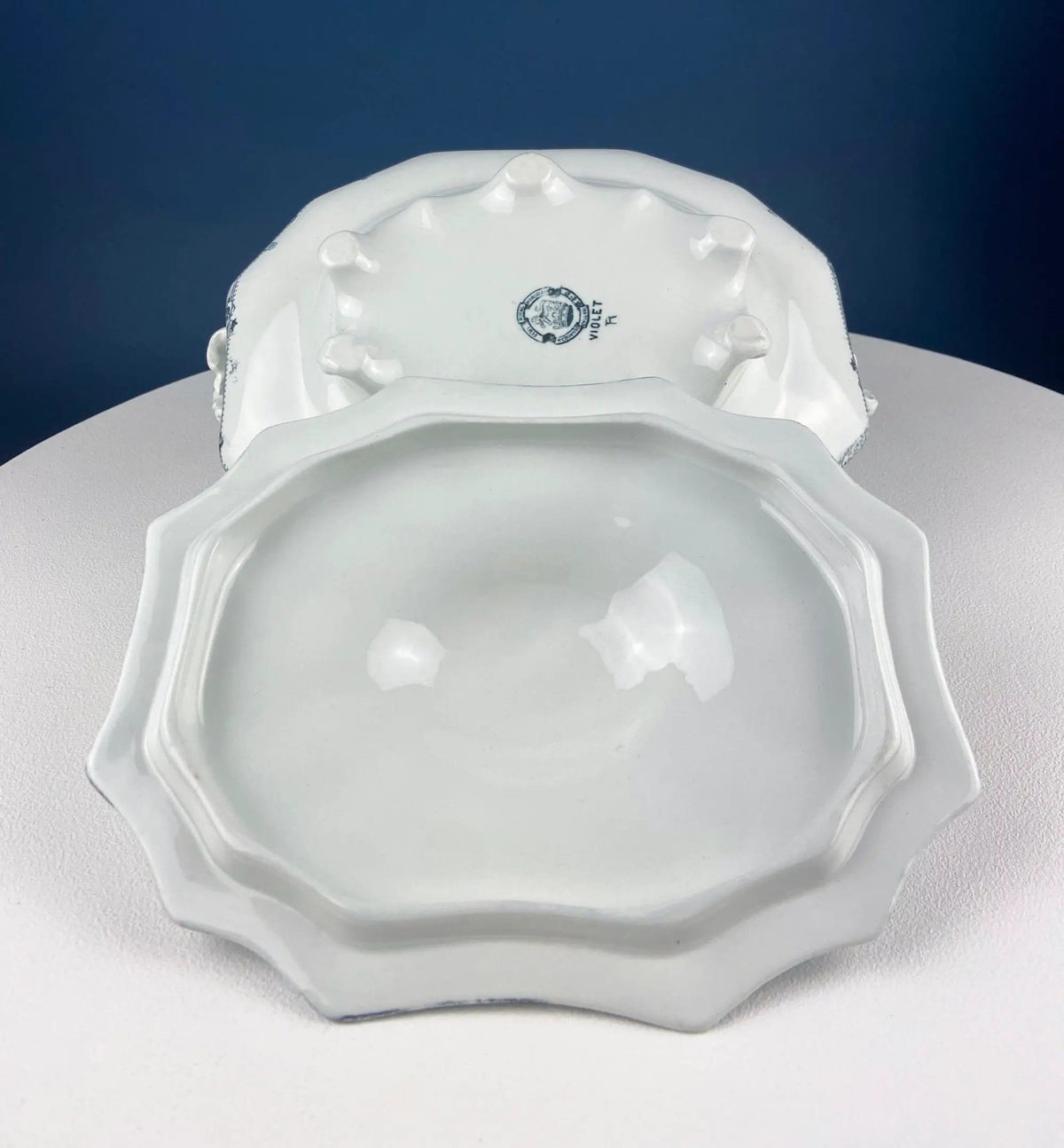 Antique Wedgwood Porcelain Tureen | Oval Soup Serving Dish with Black/White Motifs and Reliefs | Scalloped Edges | Collectors & Hosts