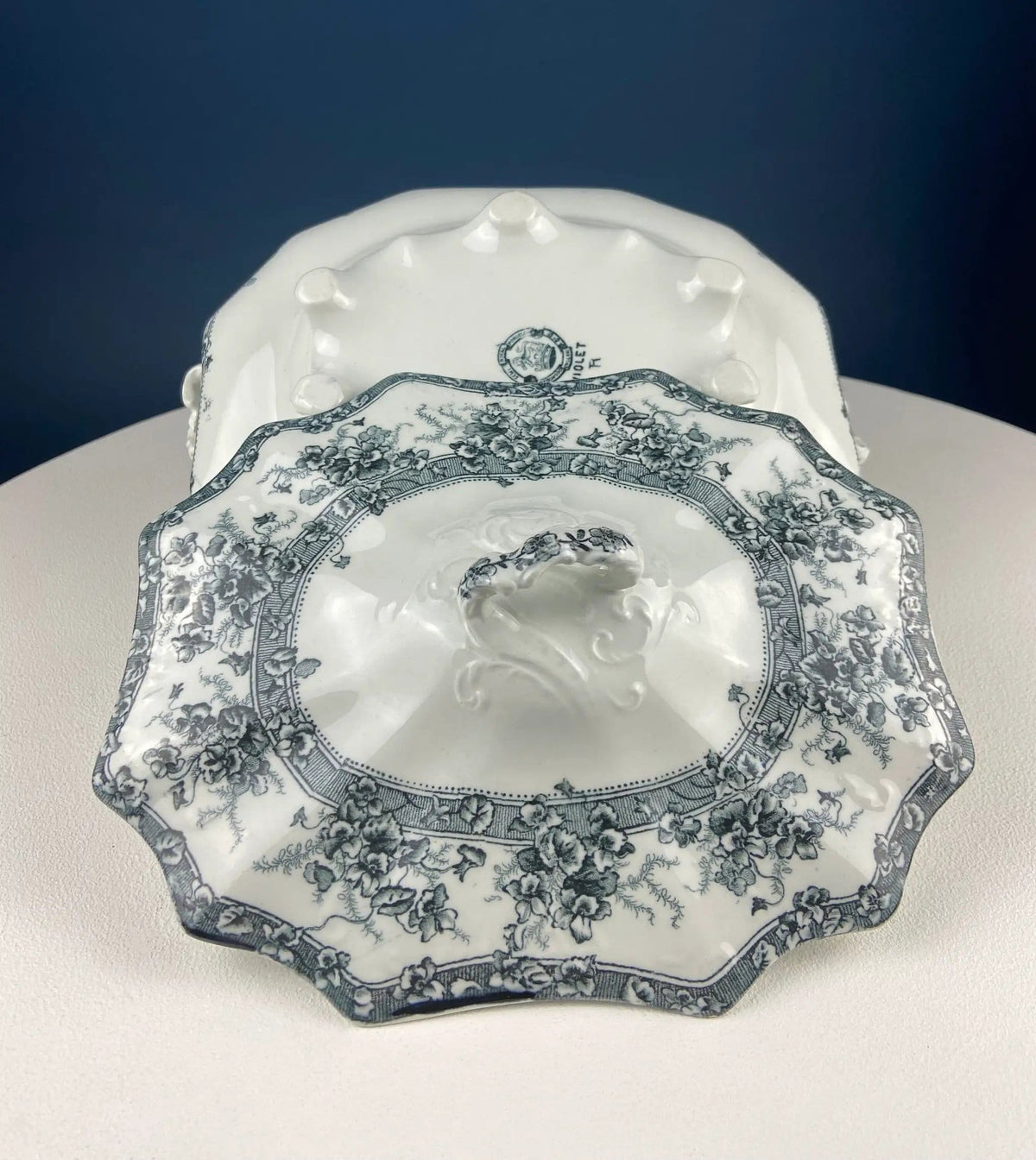 Antique Wedgwood Porcelain Tureen | Oval Soup Serving Dish with Black/White Motifs and Reliefs | Scalloped Edges | Collectors & Hosts